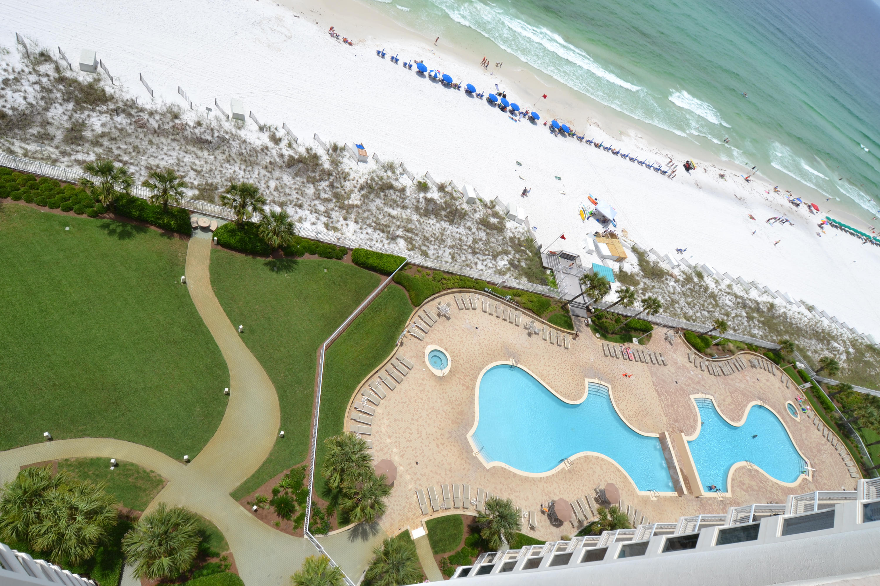 SILVER BEACH TOWERS East - Residential