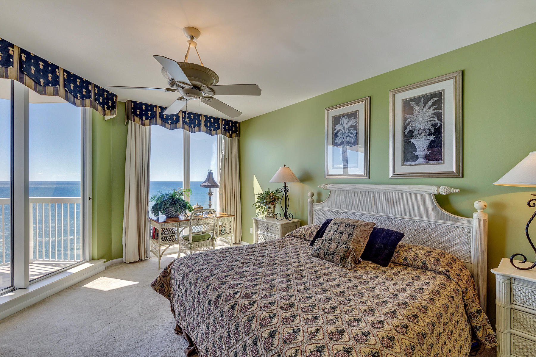 SILVER BEACH TOWERS East - Residential