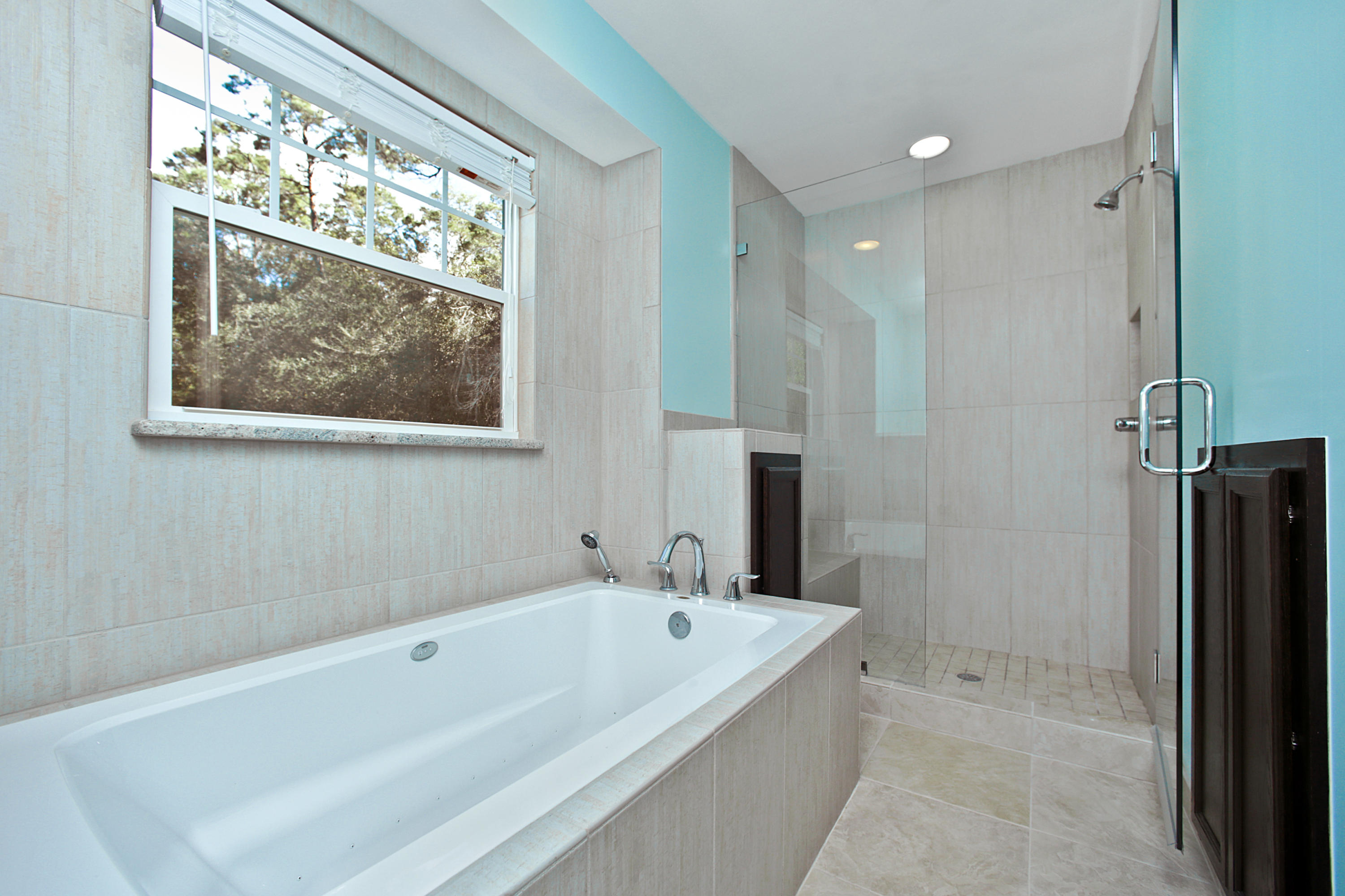 VILLAGE OF BOLTON AT BLUEWATER BAY - Residential