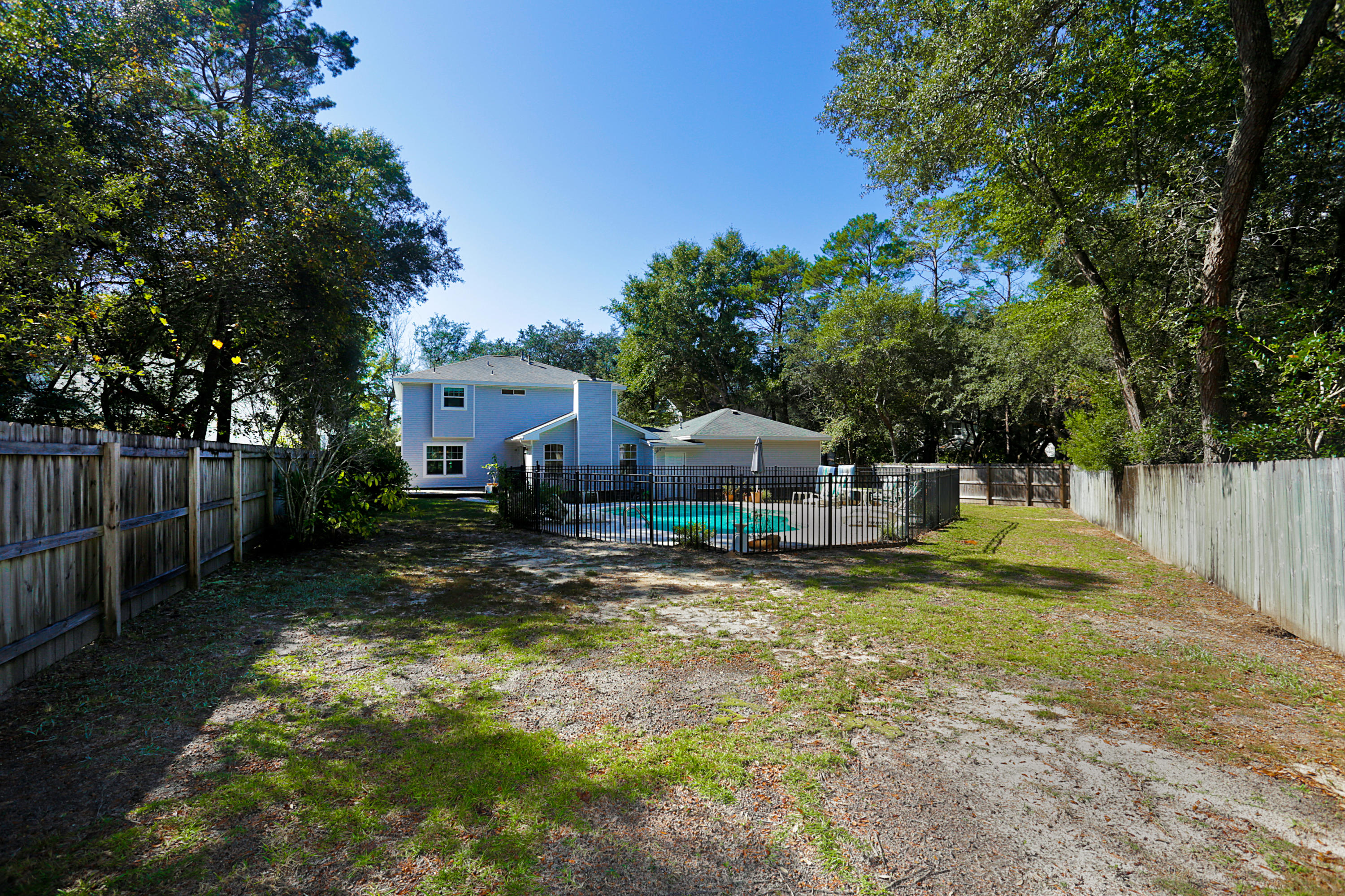 VILLAGE OF BOLTON AT BLUEWATER BAY - Residential