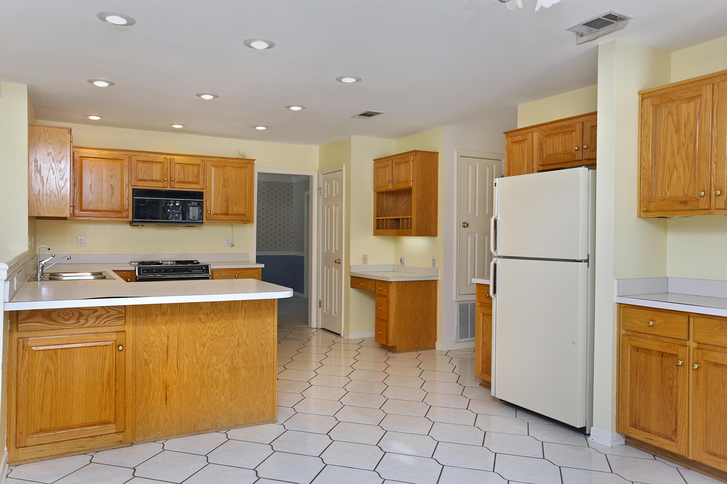 VILLAGE OF BOLTON AT BLUEWATER BAY - Residential