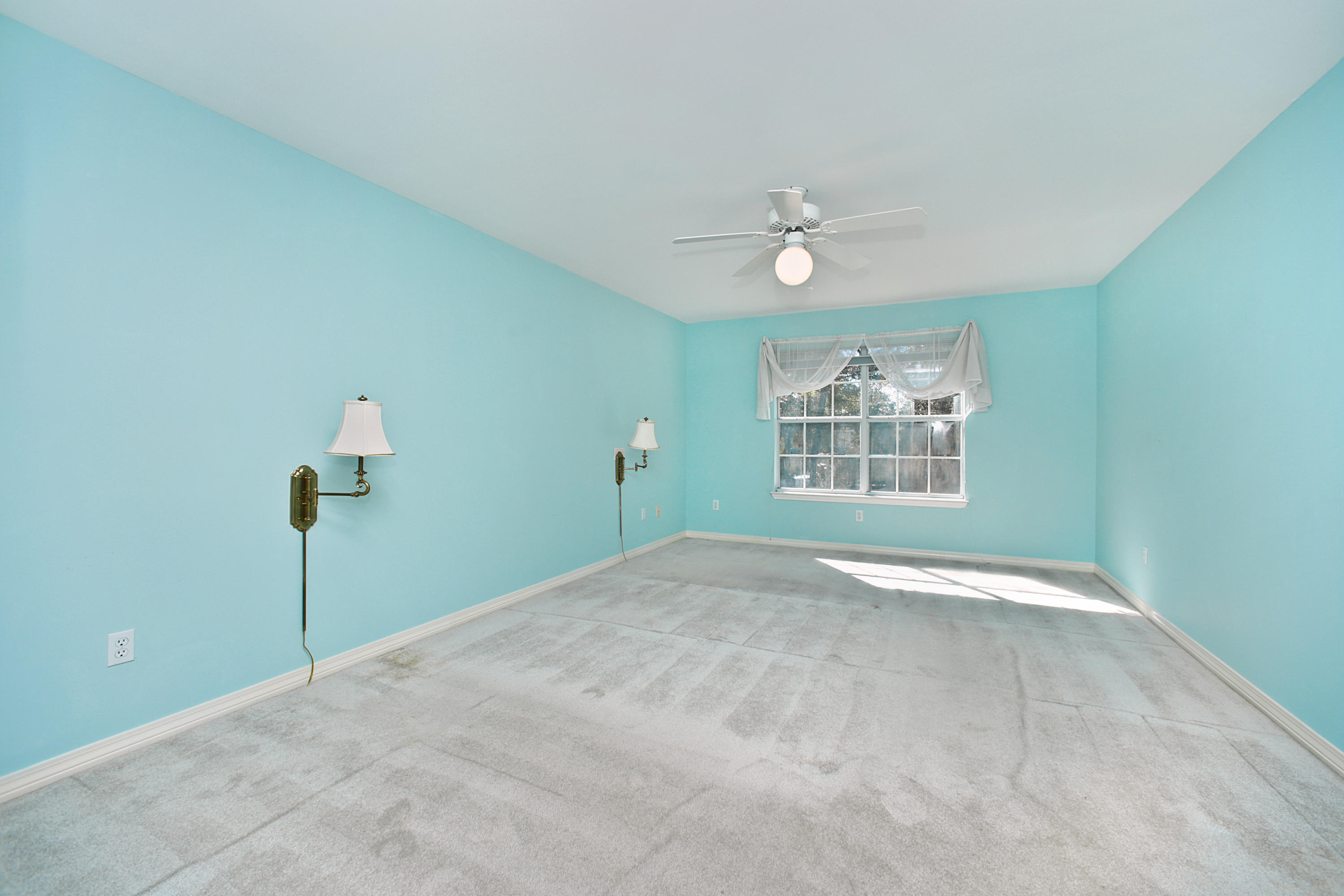 VILLAGE OF BOLTON AT BLUEWATER BAY - Residential