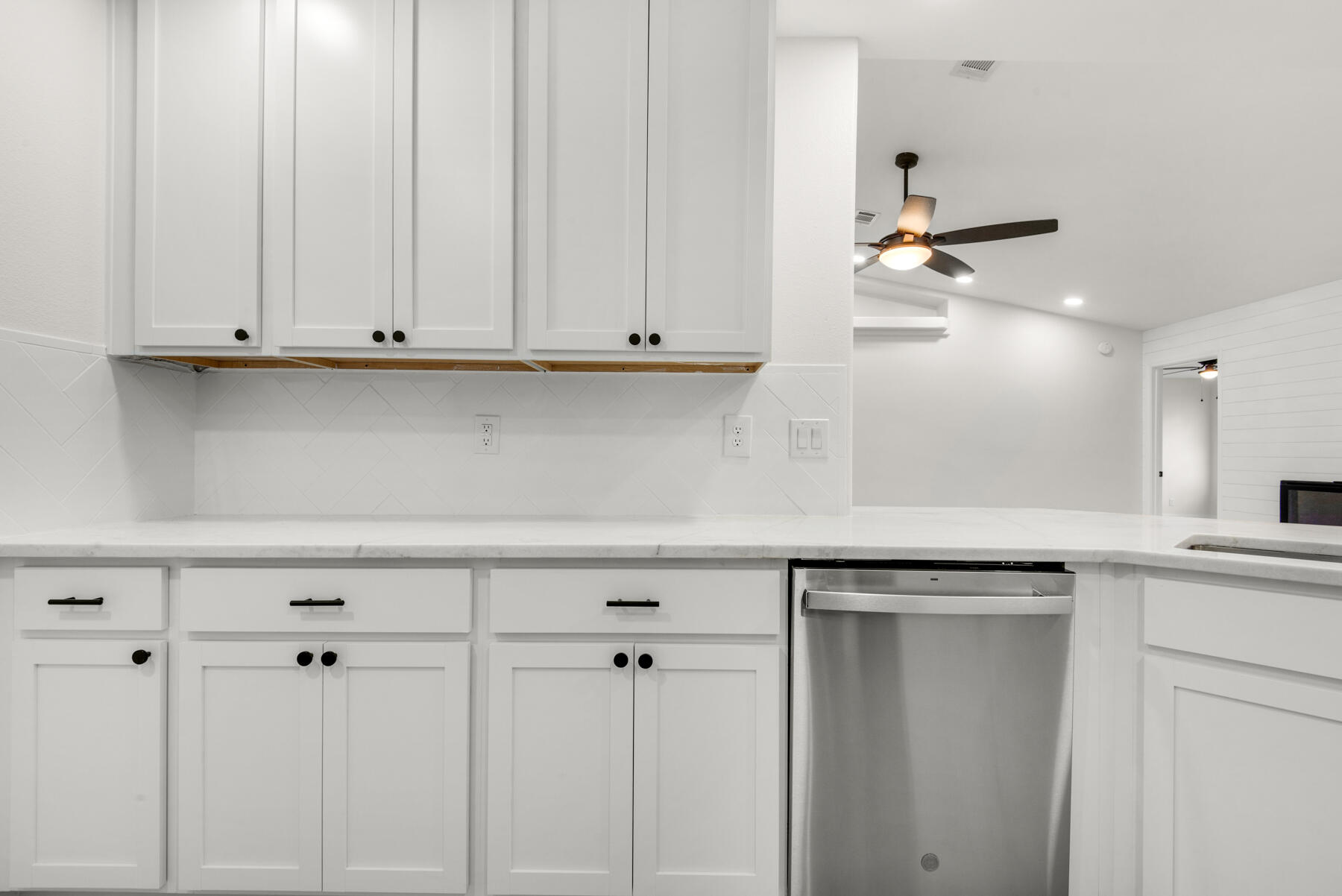 HIDDEN ESTATES - Residential