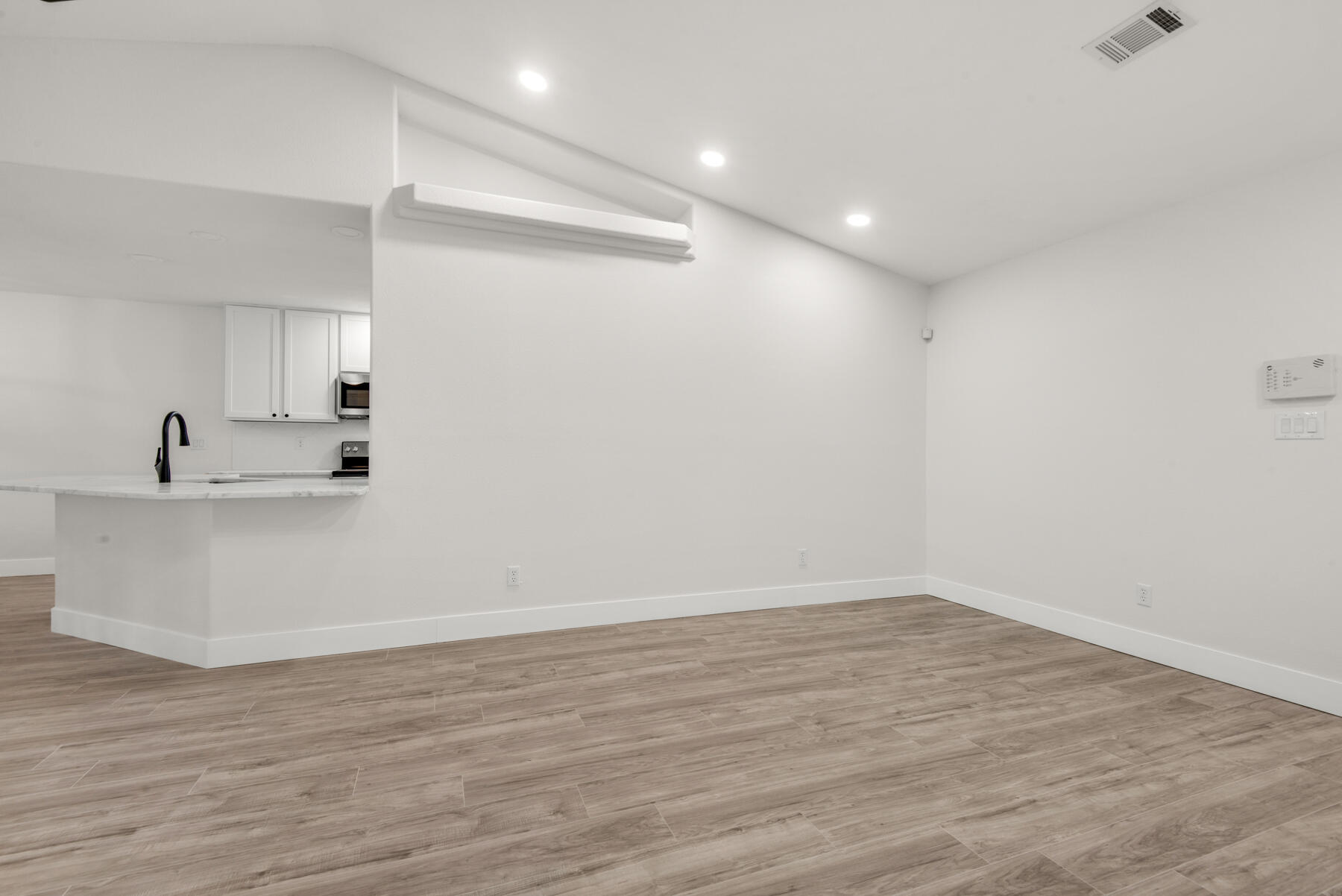 HIDDEN ESTATES - Residential