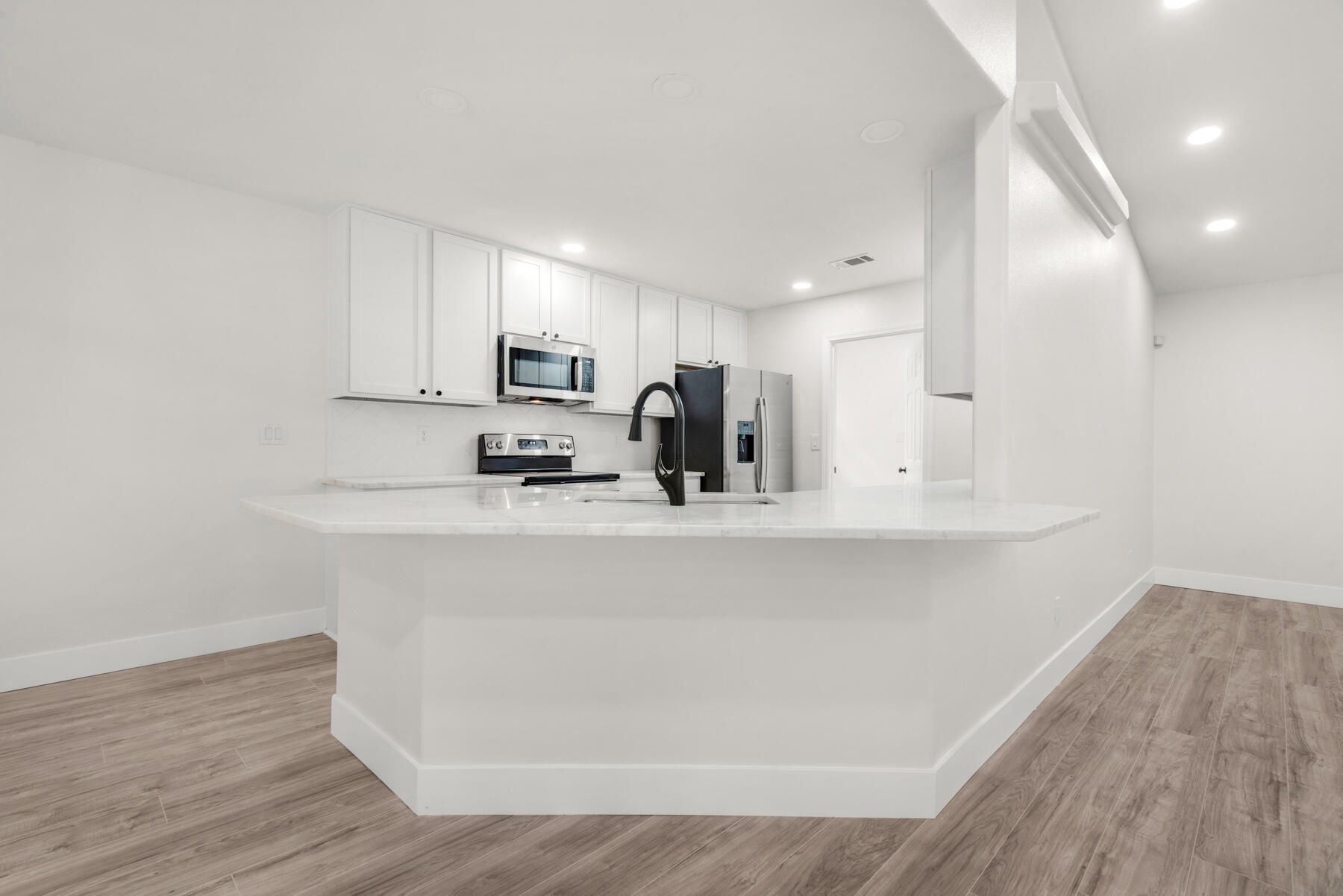 HIDDEN ESTATES - Residential