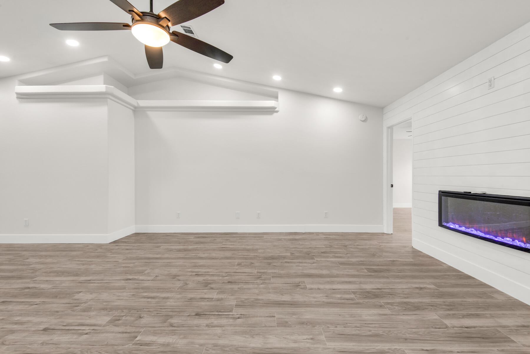 HIDDEN ESTATES - Residential