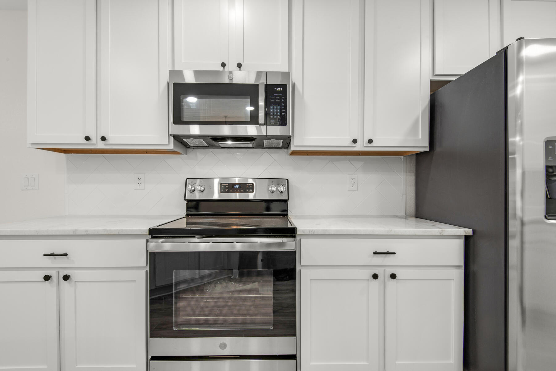 HIDDEN ESTATES - Residential