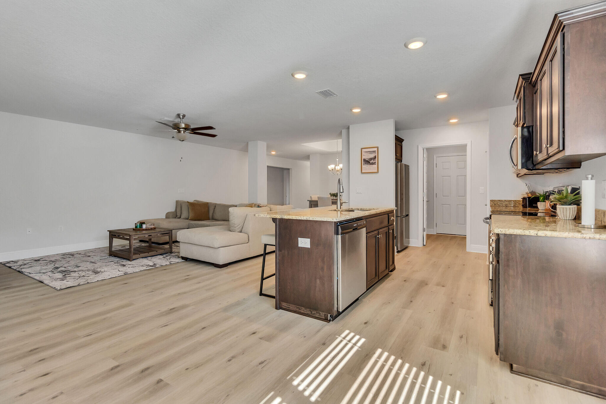 RIDGEWAY LANDING PHASE 1 - Residential Lease