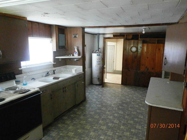 NO RECORDED SUBDIVISION - Residential