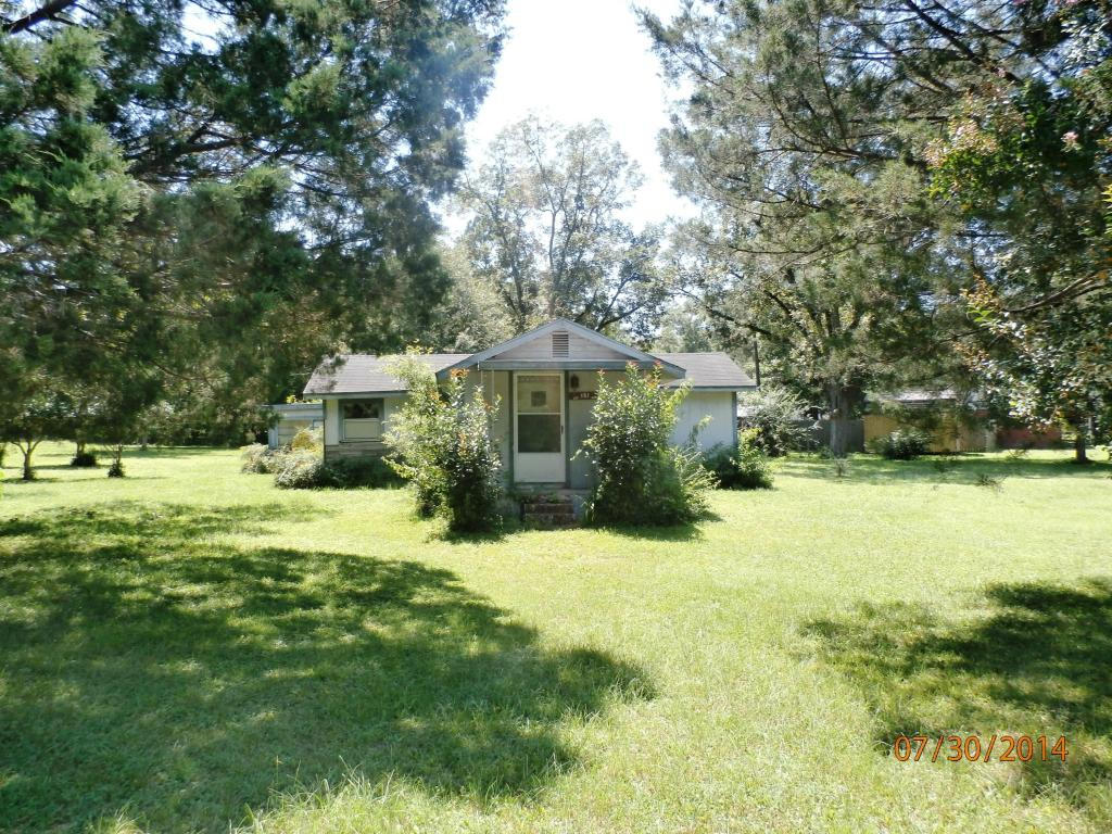 NO RECORDED SUBDIVISION - Residential