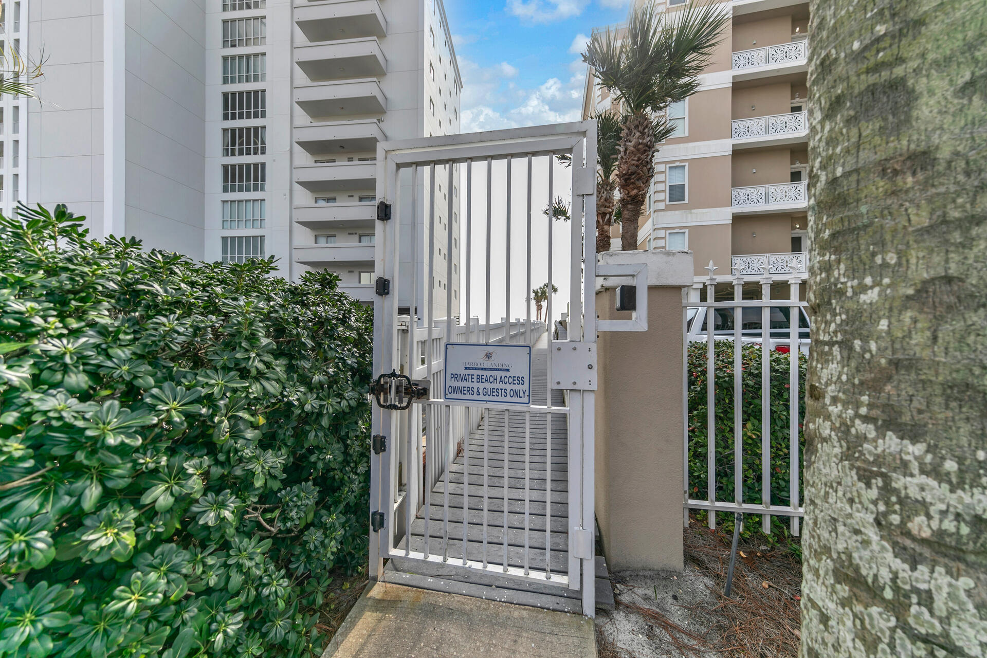 HARBOR LANDING - Residential