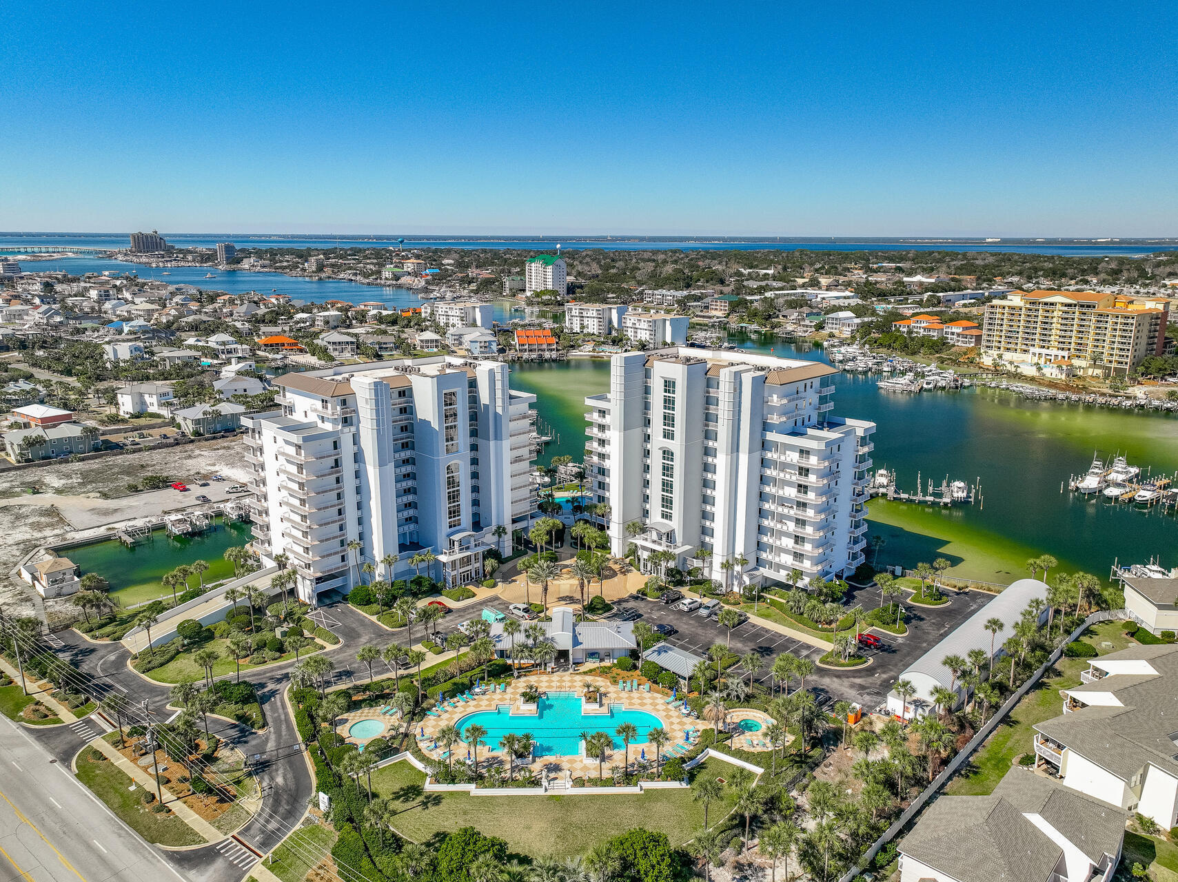 HARBOR LANDING - Residential