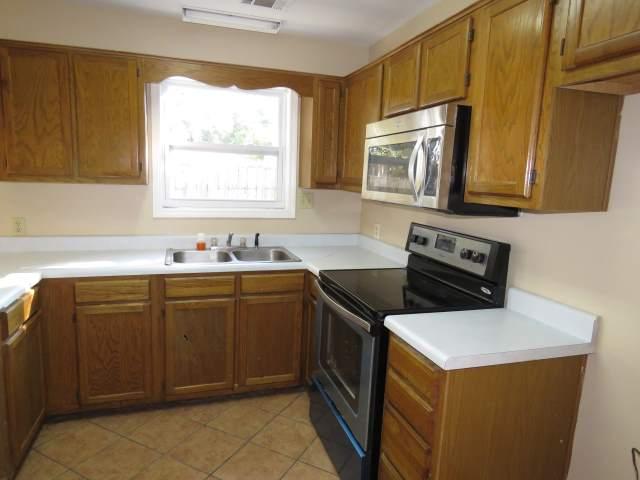 MONAHAN MANOR - Residential