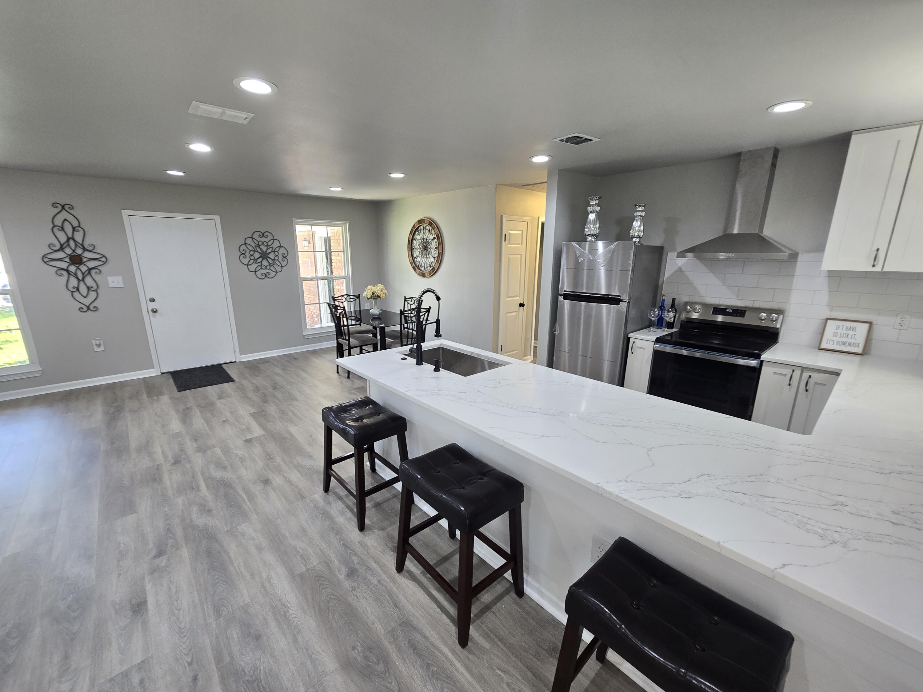GABLE ESTATES - Residential