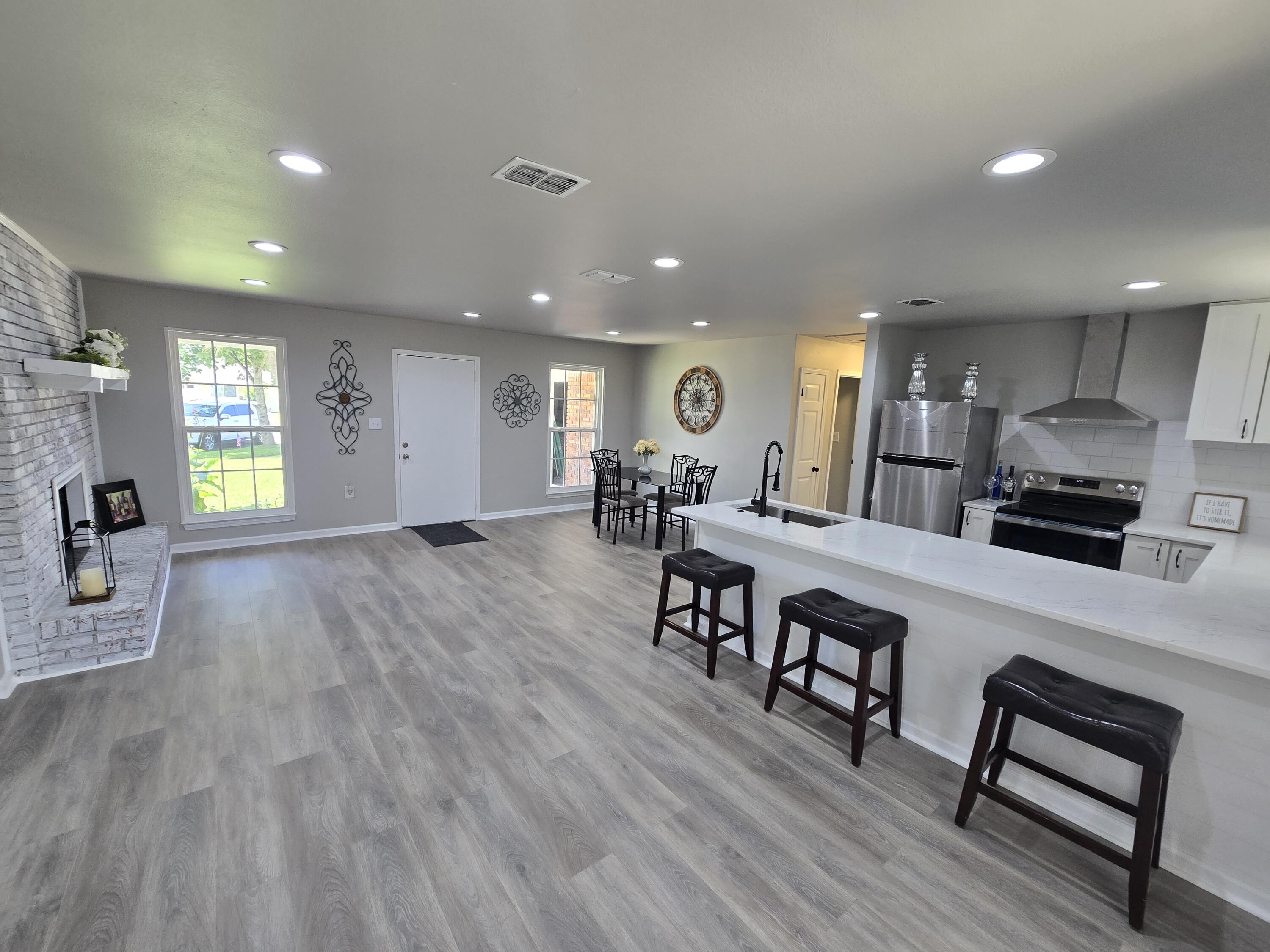 GABLE ESTATES - Residential