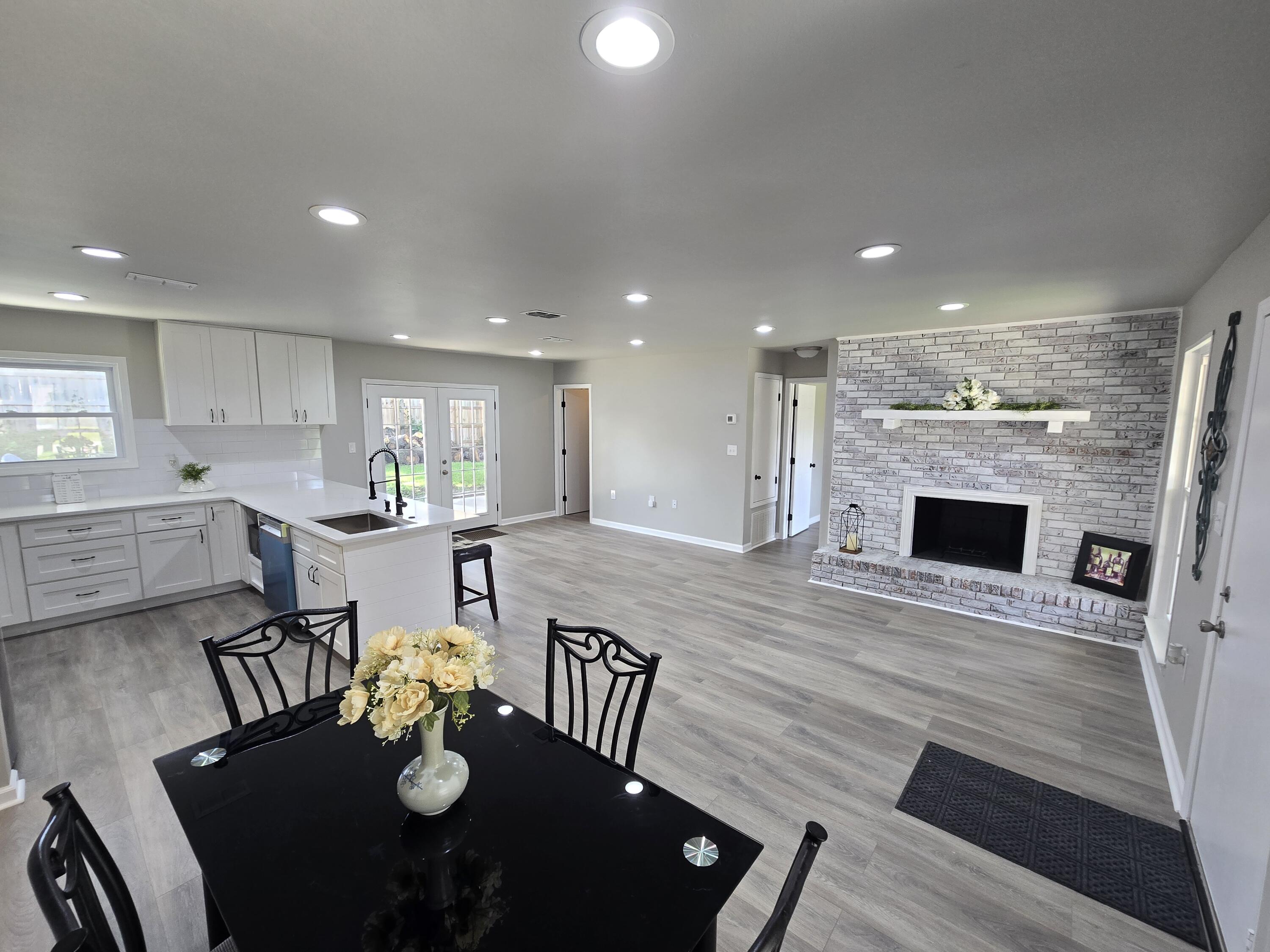 GABLE ESTATES - Residential