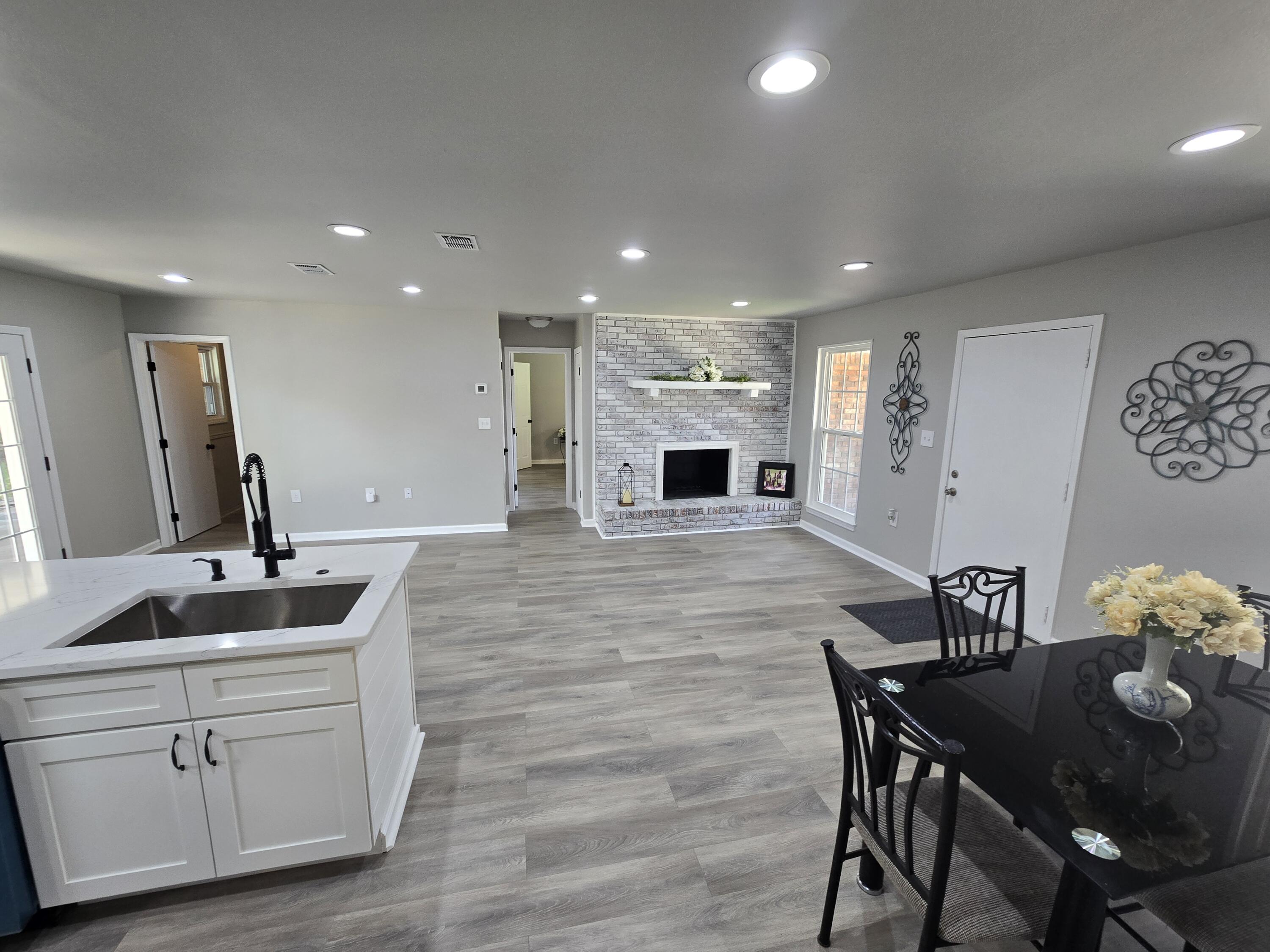 GABLE ESTATES - Residential
