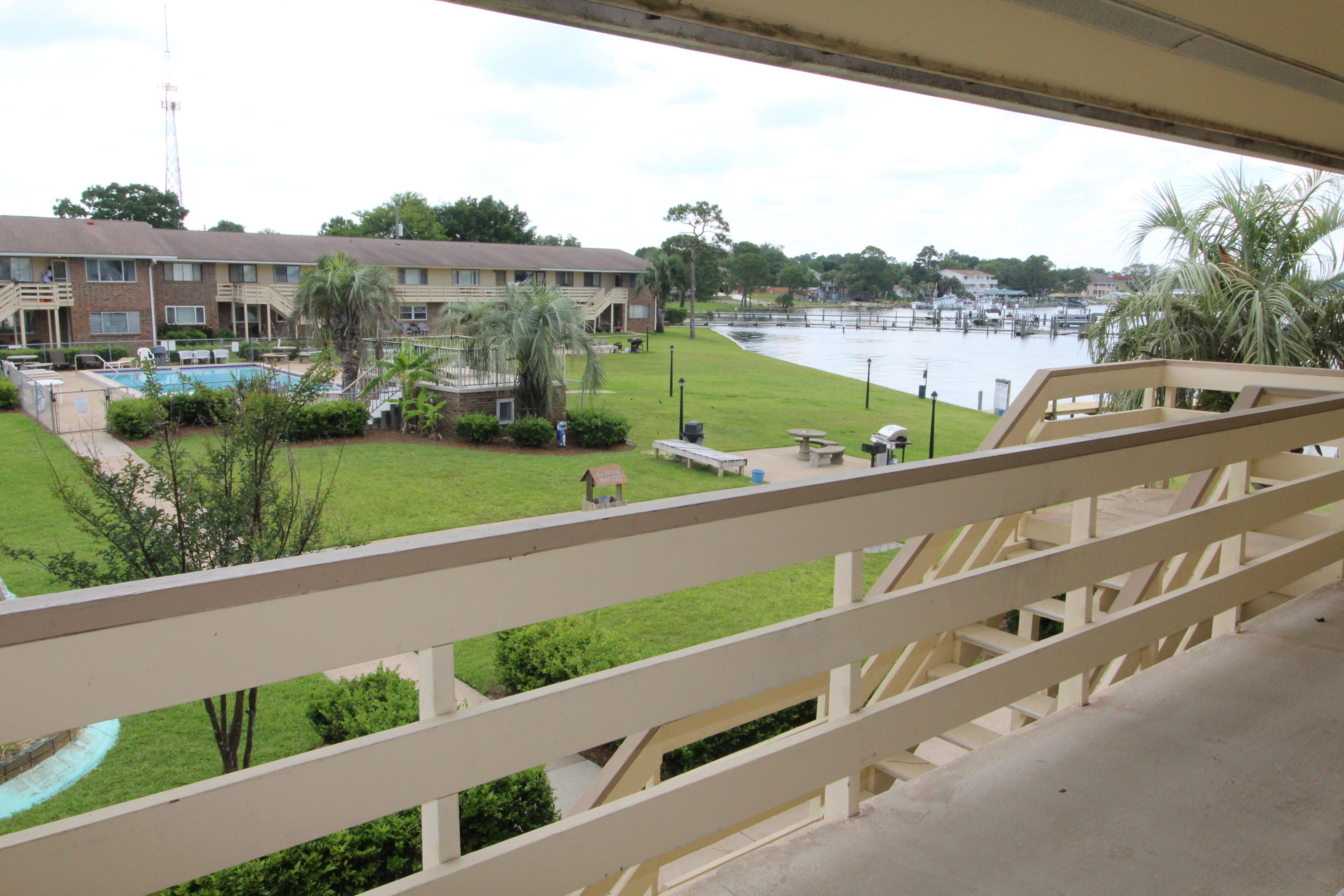 BAYVIEW WATERS CONDO - Residential