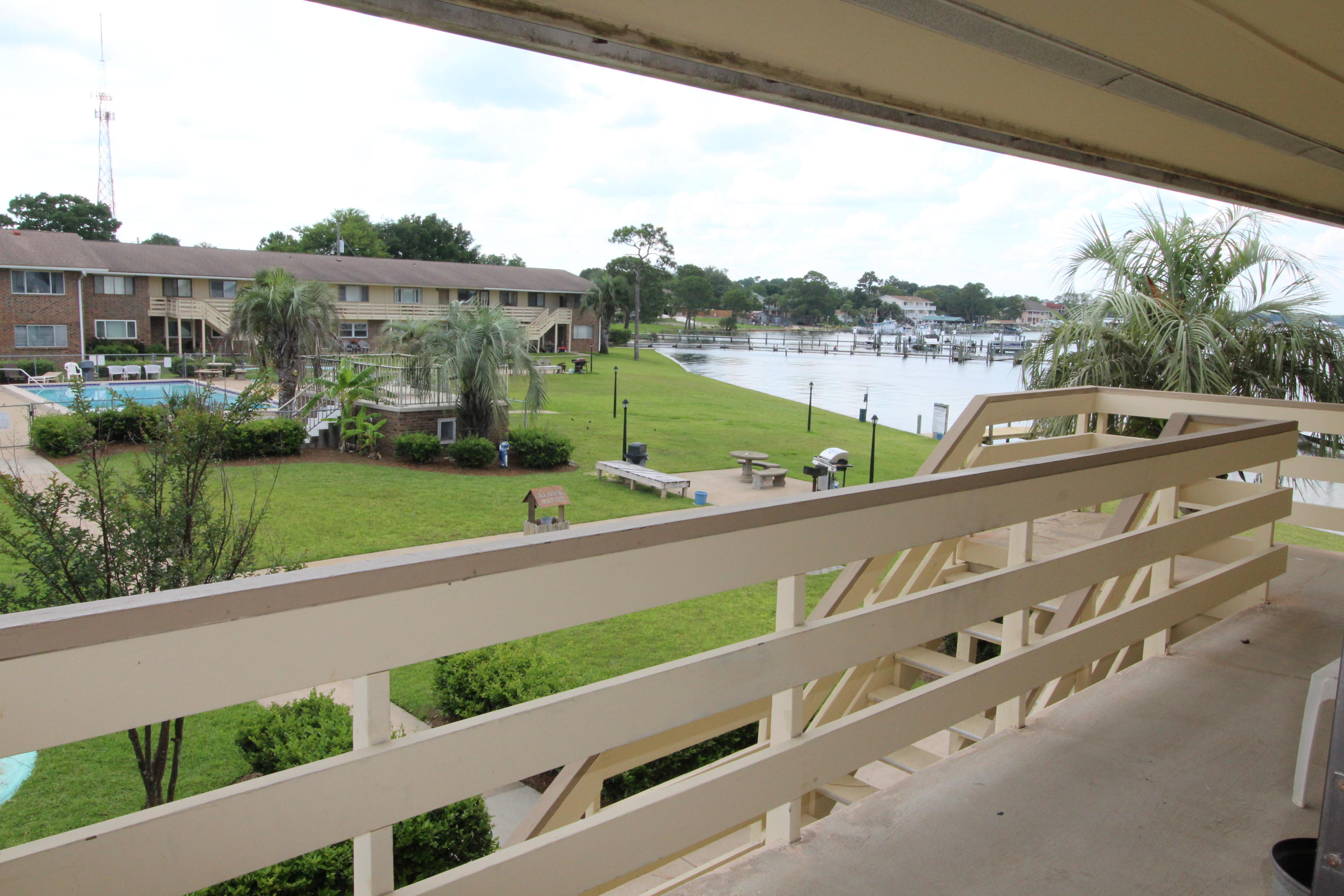 BAYVIEW WATERS CONDO - Residential