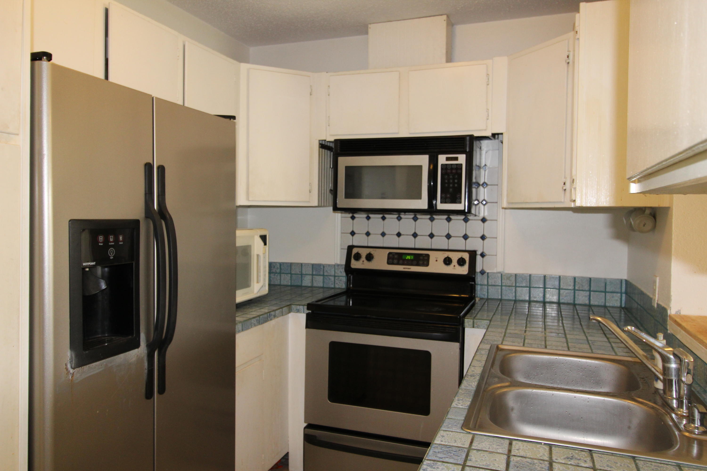 BAYVIEW WATERS CONDO - Residential