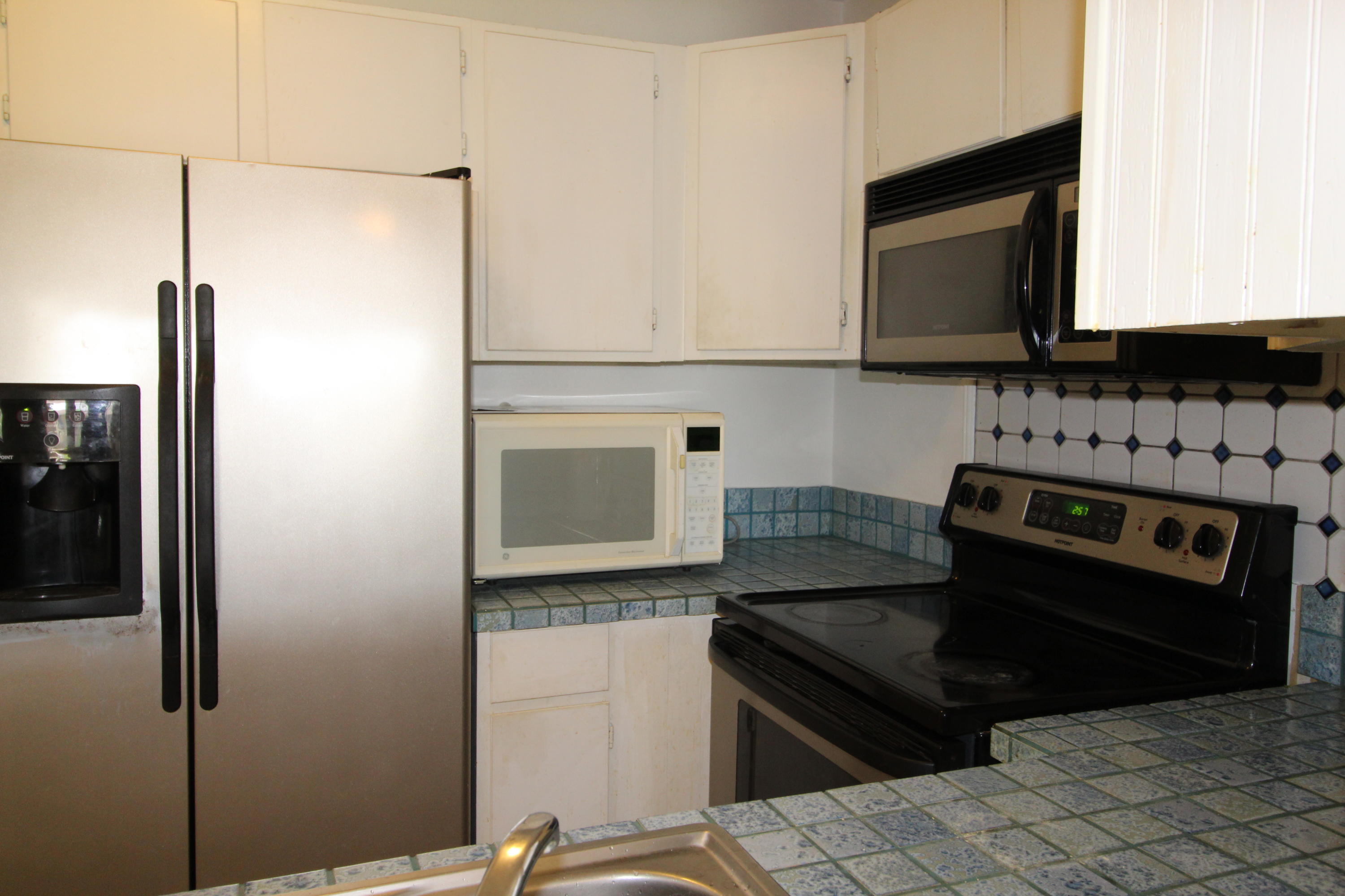 BAYVIEW WATERS CONDO - Residential