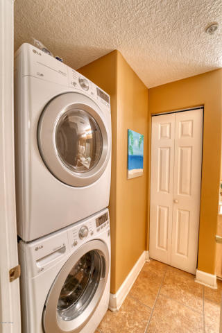 Ocean Ritz - Residential