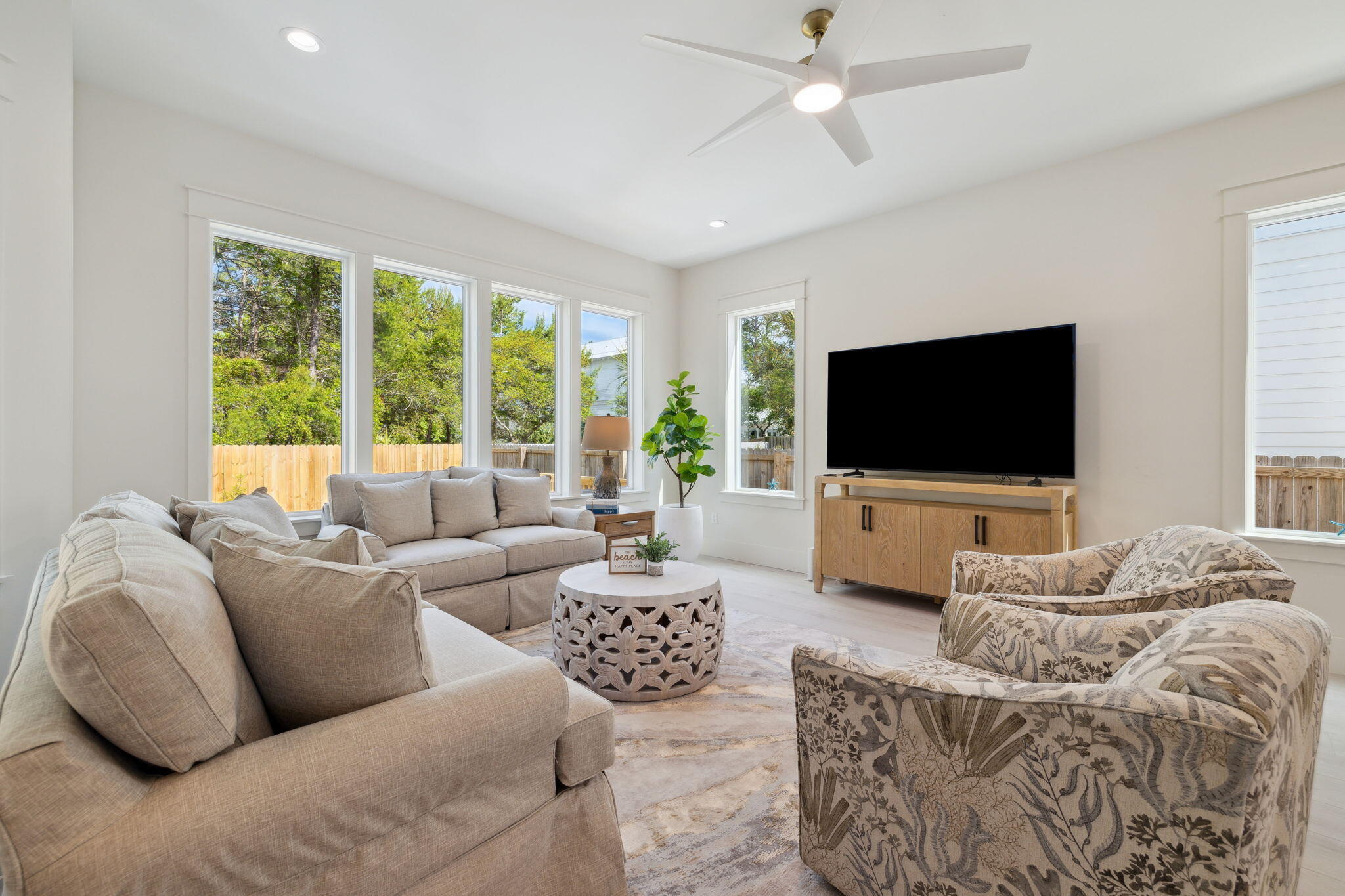 EASTERN LAKE S/D - Residential