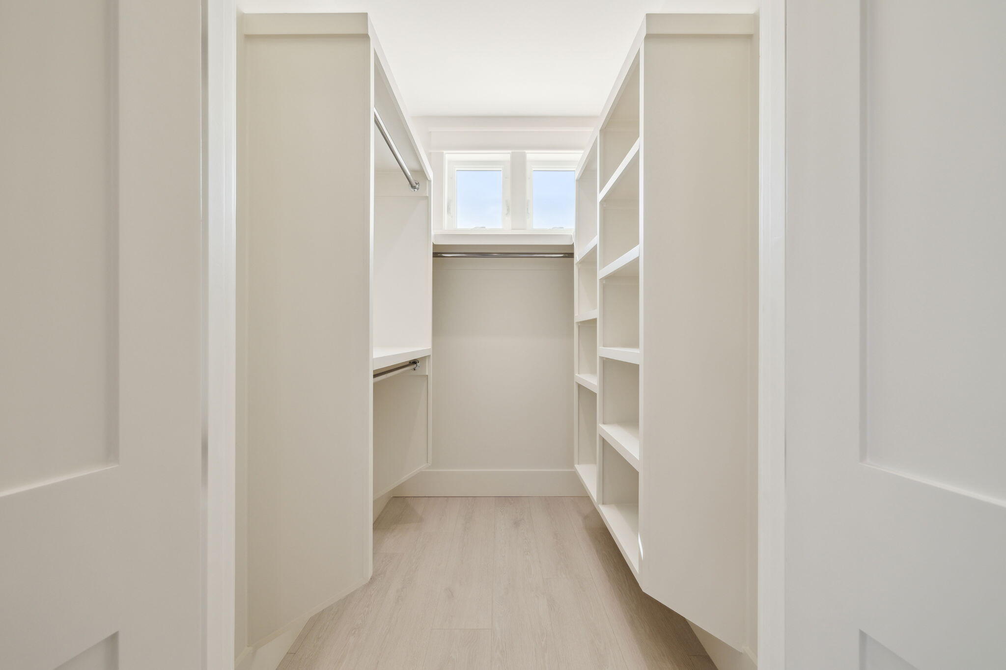 EASTERN LAKE S/D - Residential