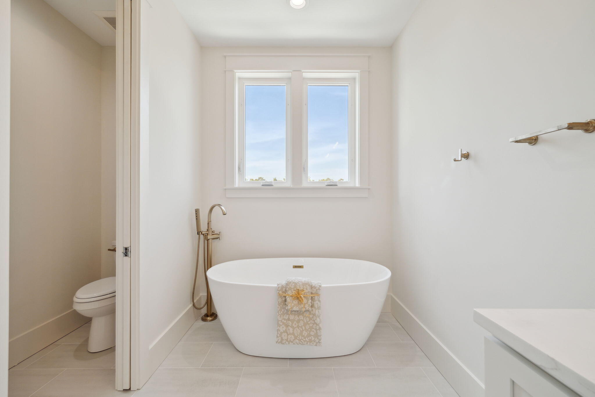 EASTERN LAKE S/D - Residential