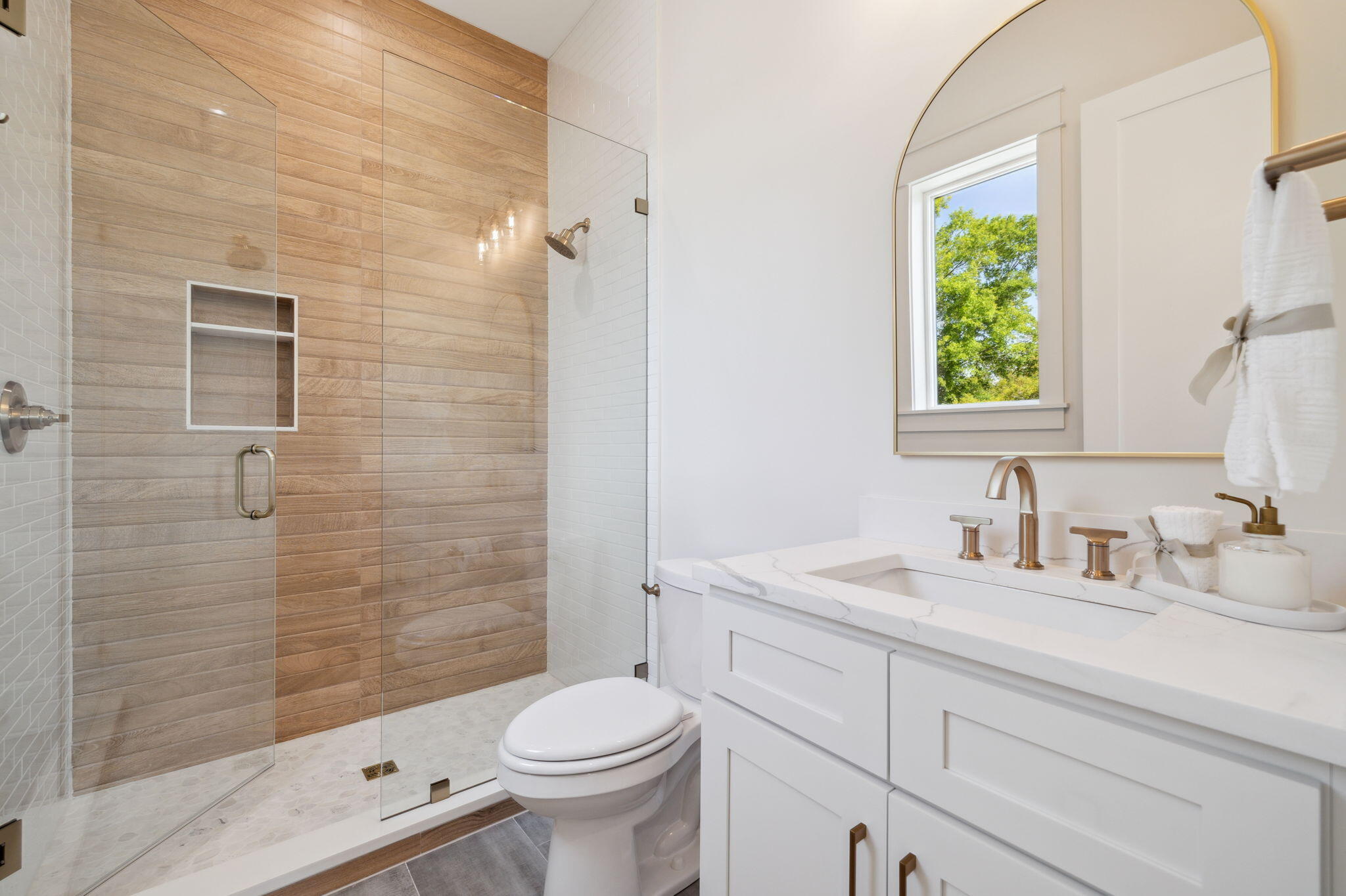 EASTERN LAKE S/D - Residential