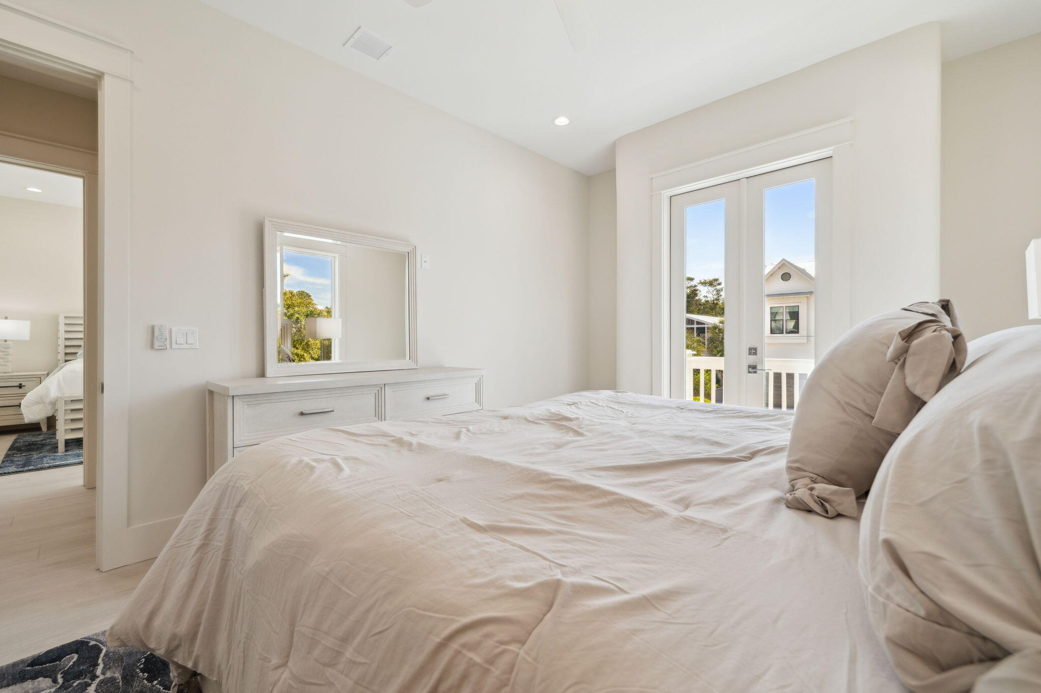 EASTERN LAKE S/D - Residential