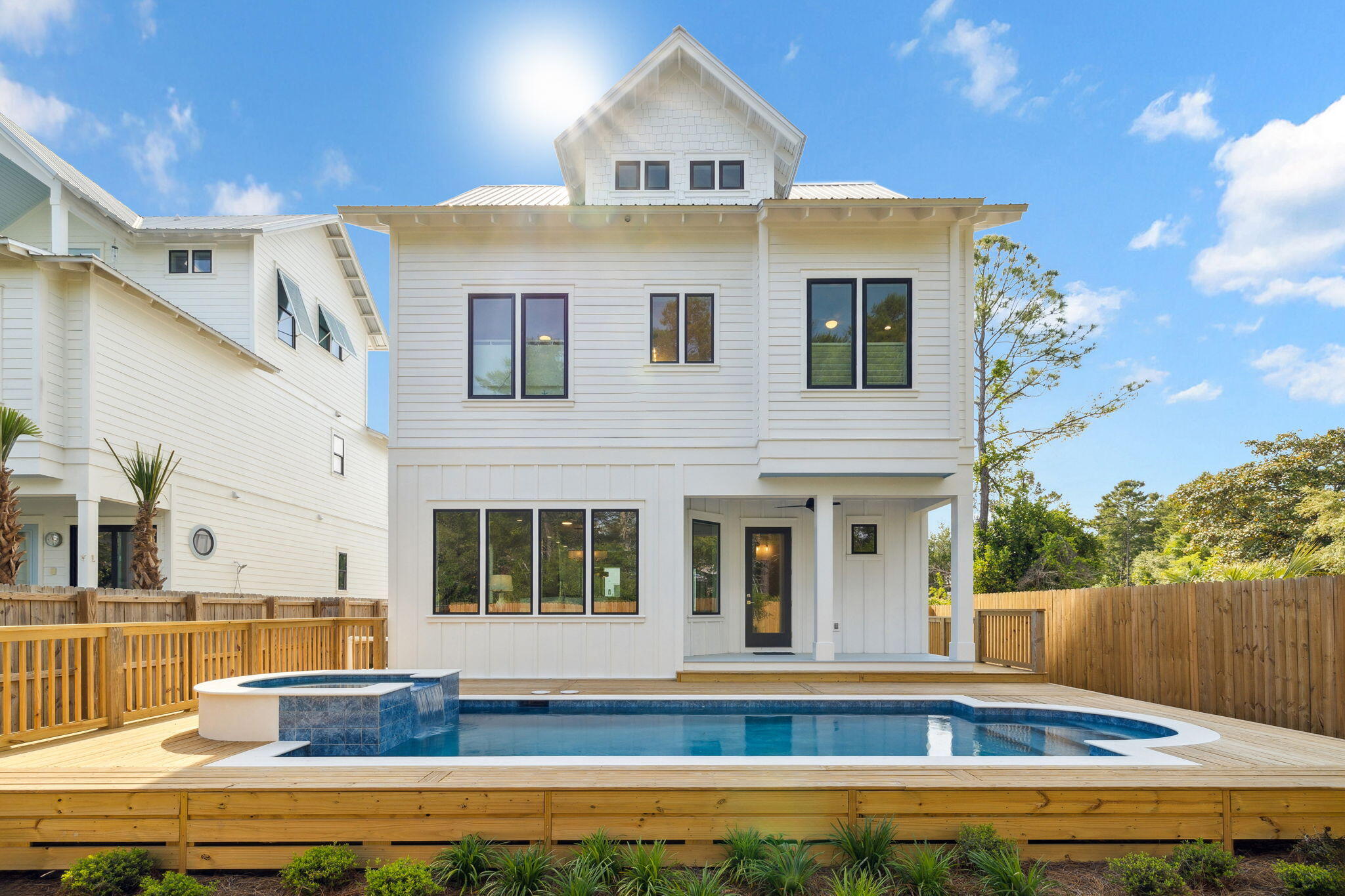 EASTERN LAKE S/D - Residential