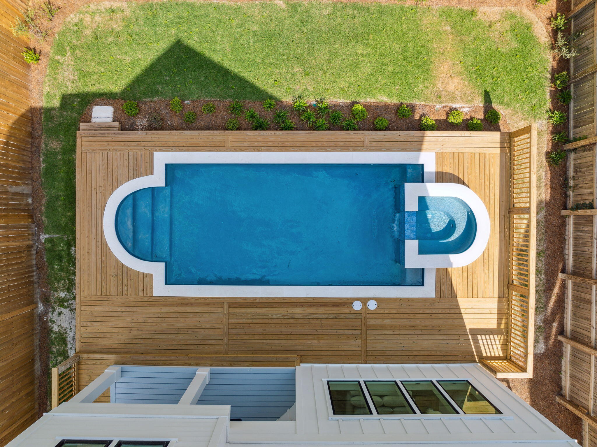 EASTERN LAKE S/D - Residential