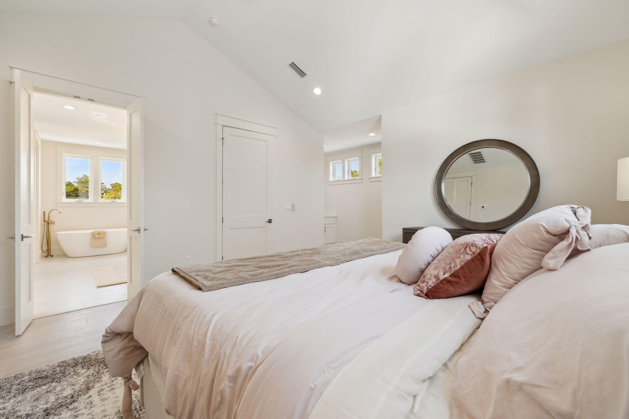 EASTERN LAKE S/D - Residential