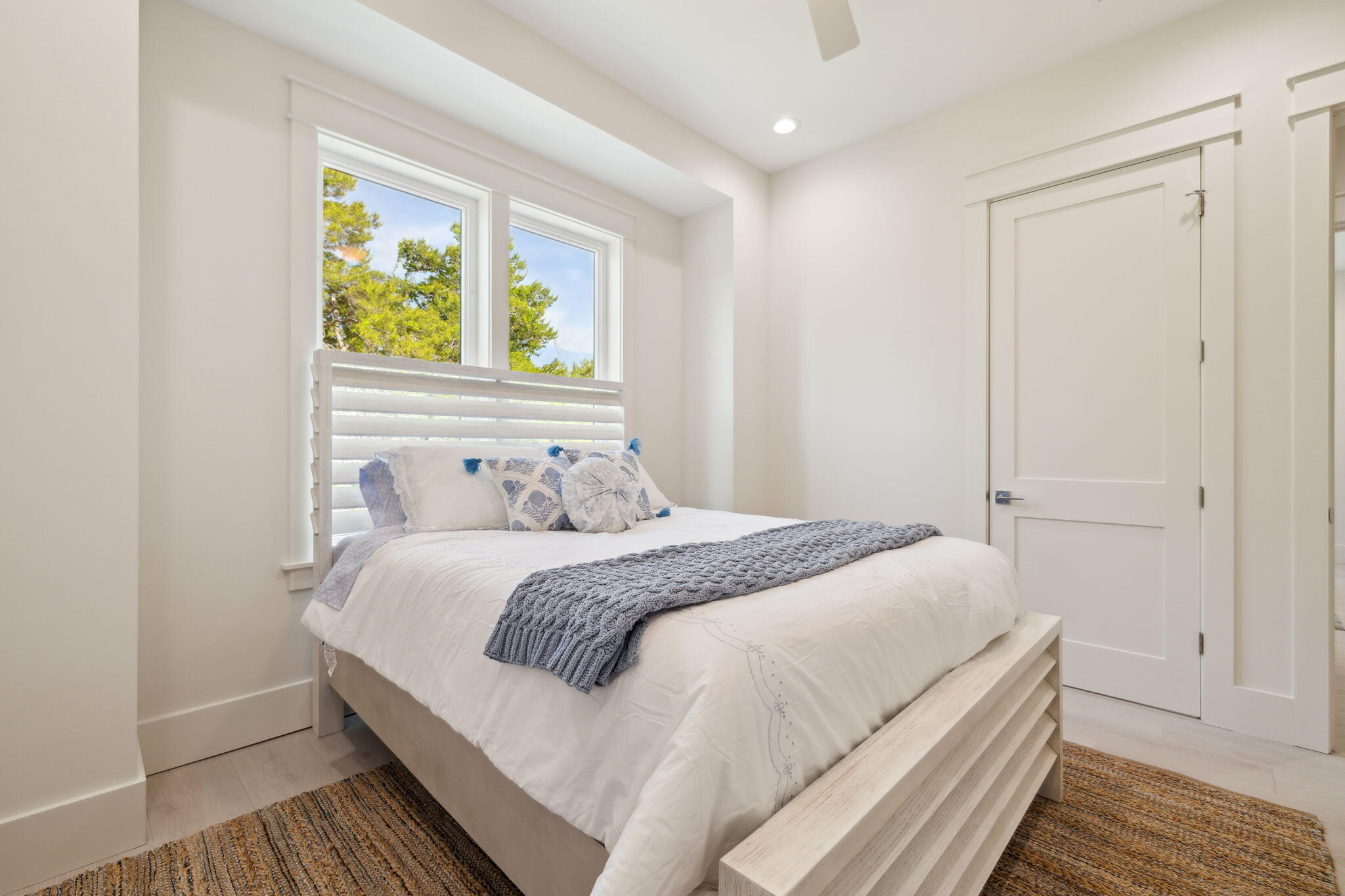 EASTERN LAKE S/D - Residential