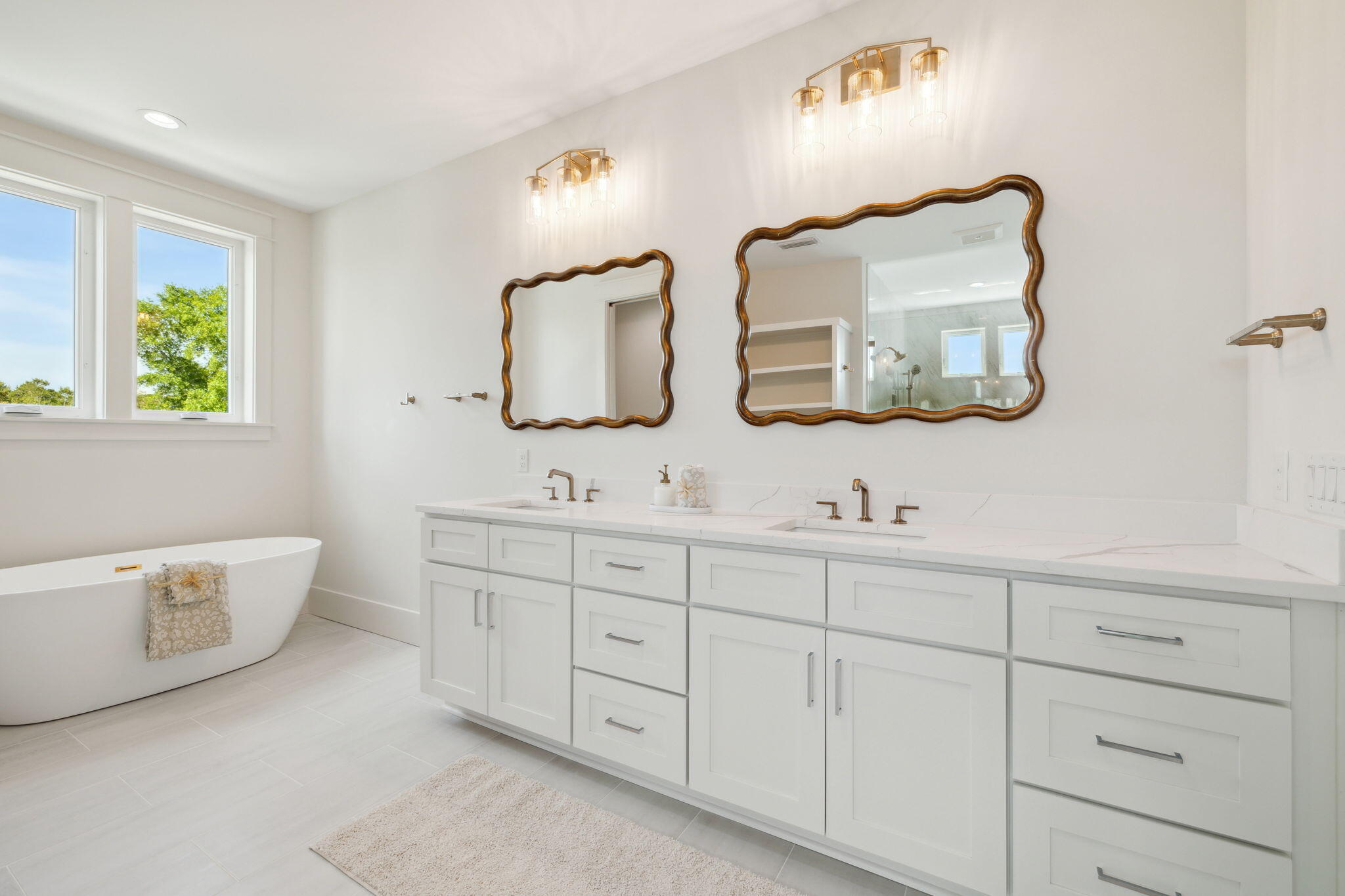 EASTERN LAKE S/D - Residential