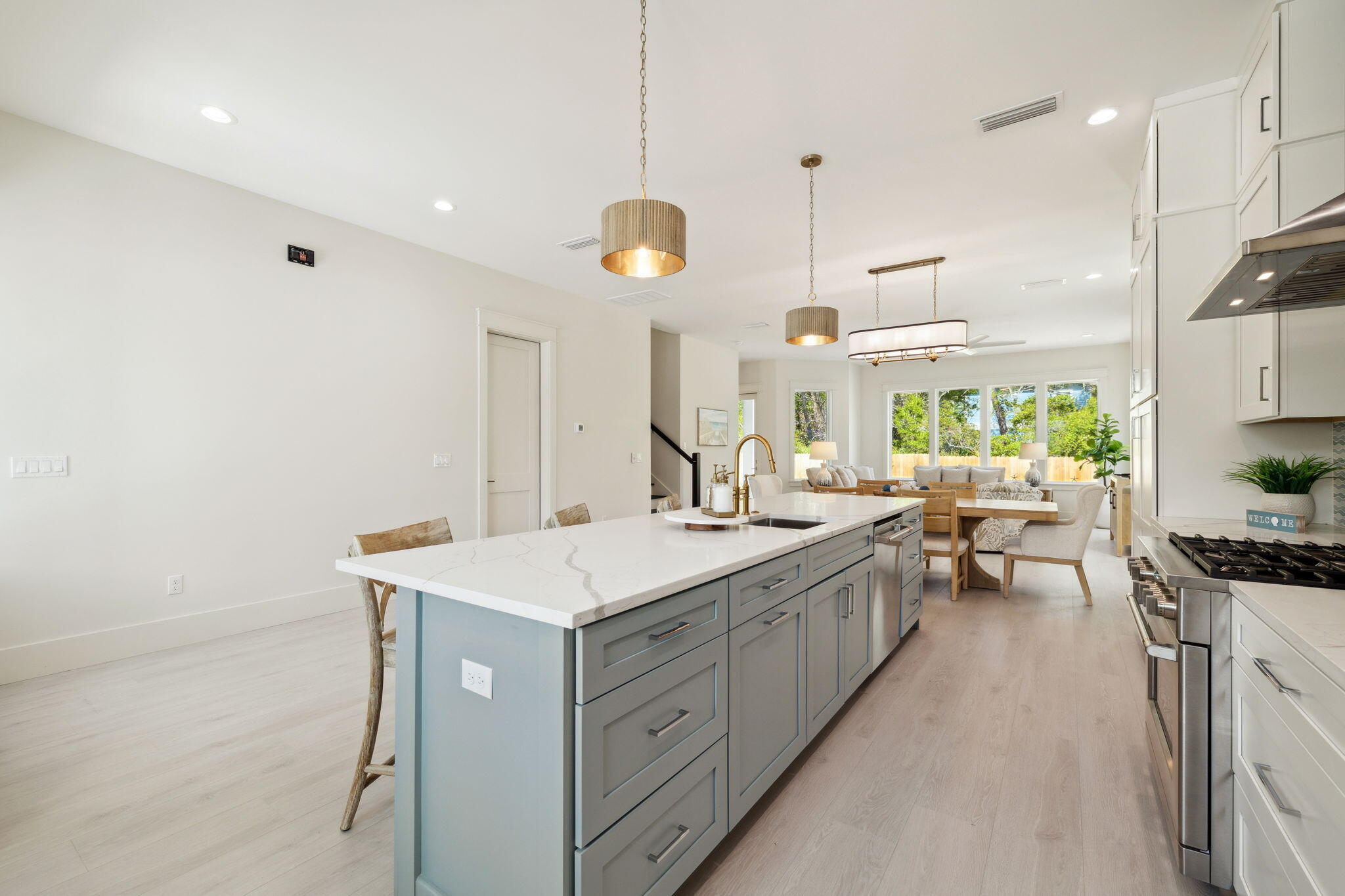 EASTERN LAKE S/D - Residential