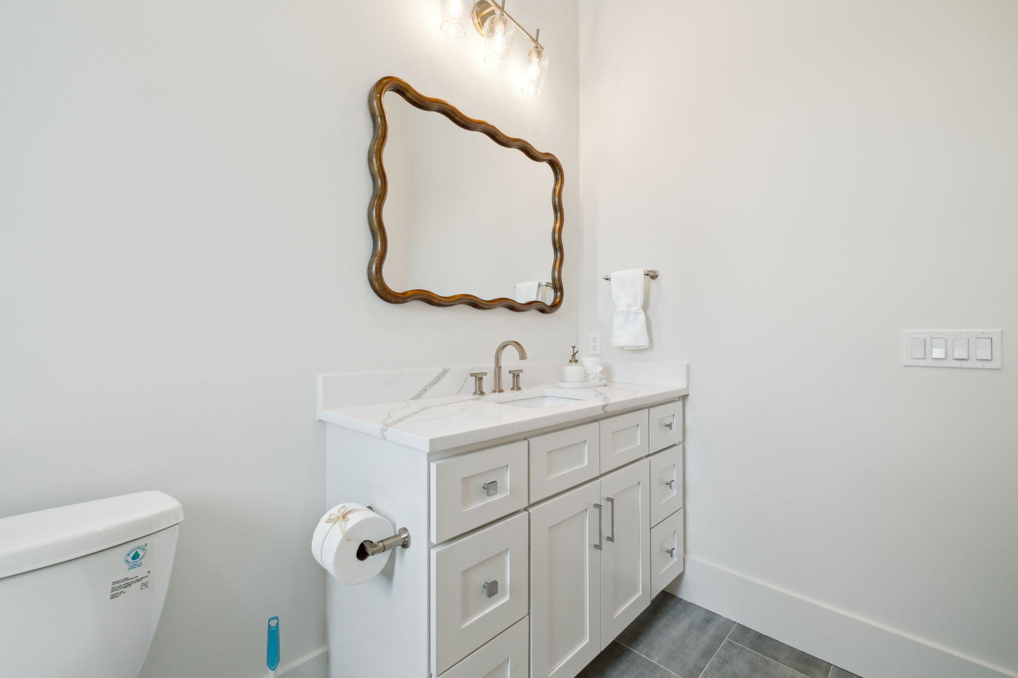 EASTERN LAKE S/D - Residential