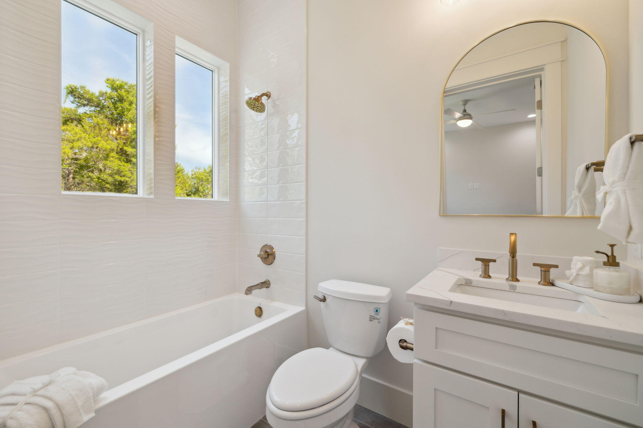 EASTERN LAKE S/D - Residential