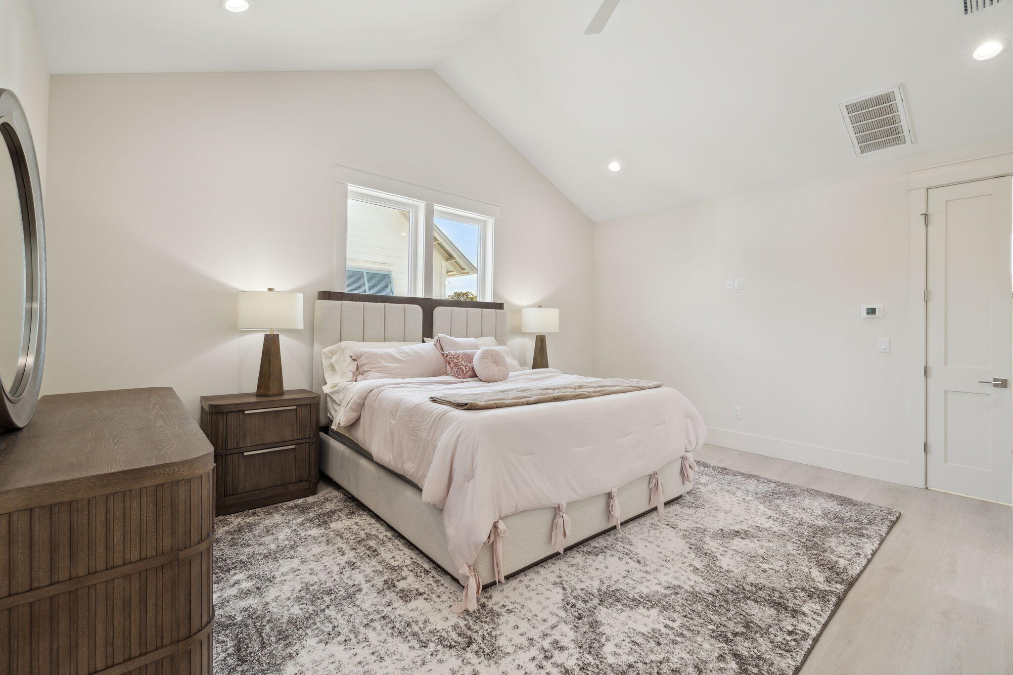 EASTERN LAKE S/D - Residential