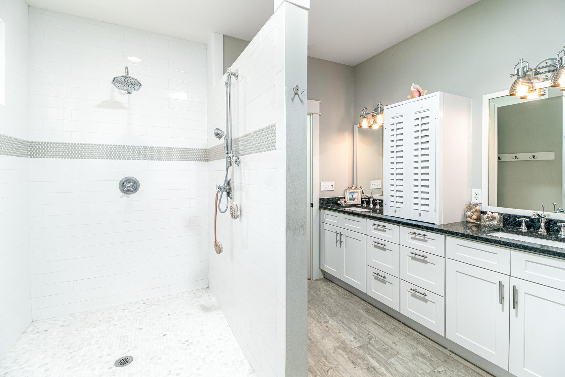 BAY MAGNOLIA - Residential