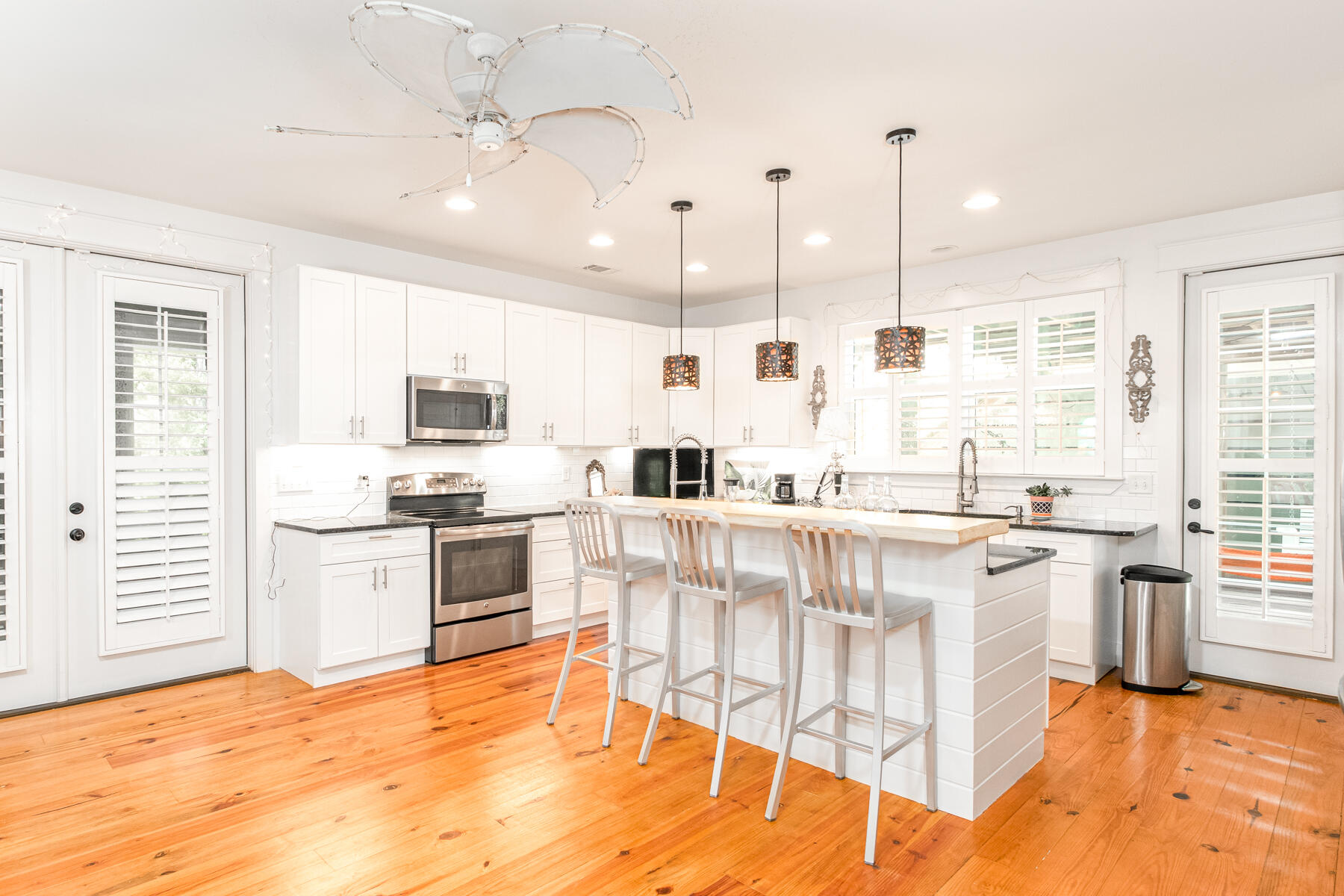 BAY MAGNOLIA - Residential