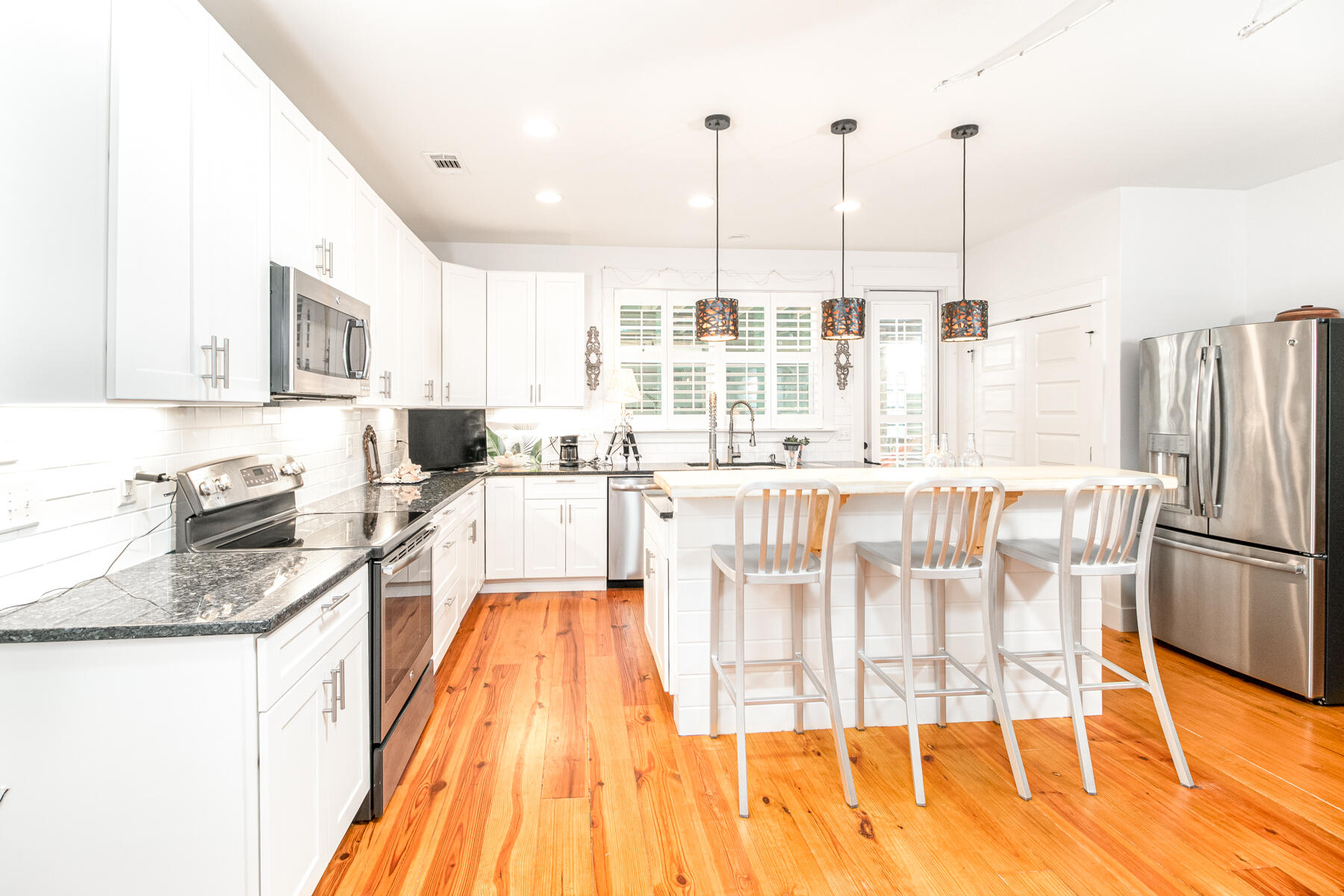 BAY MAGNOLIA - Residential