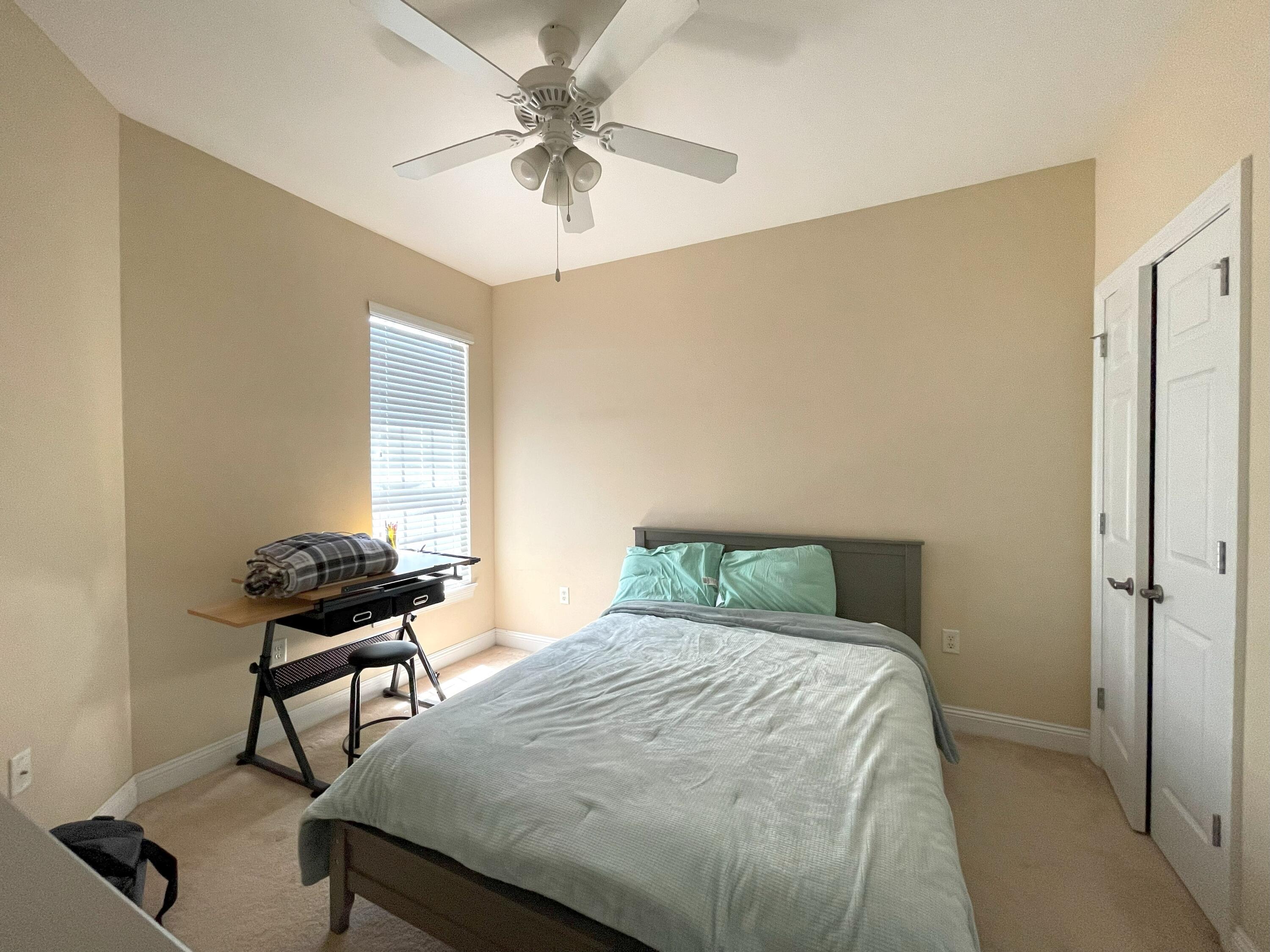 WALTON OAKS - Residential Lease