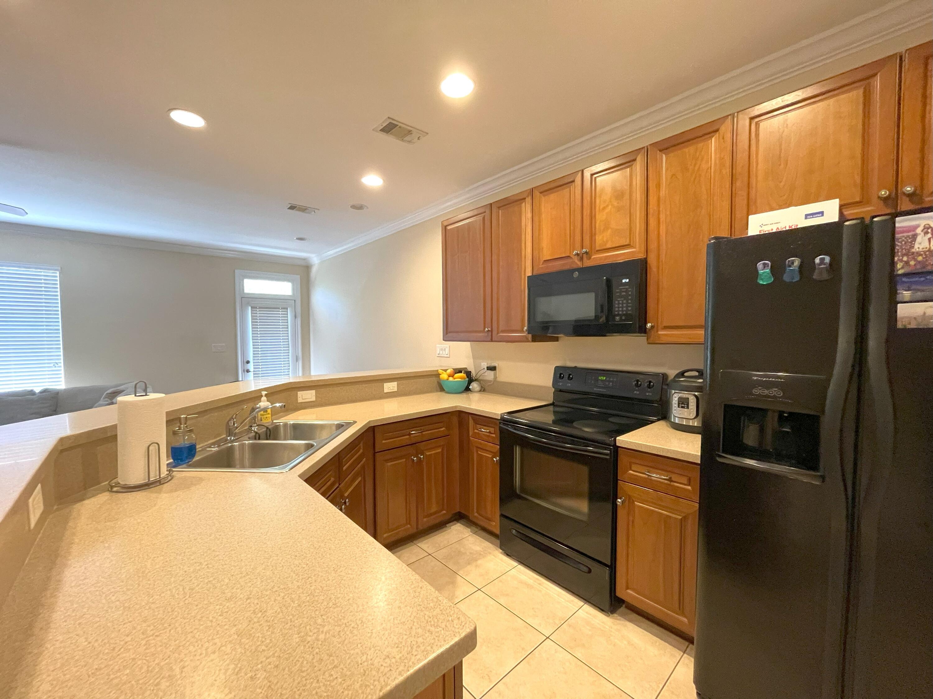 WALTON OAKS - Residential Lease