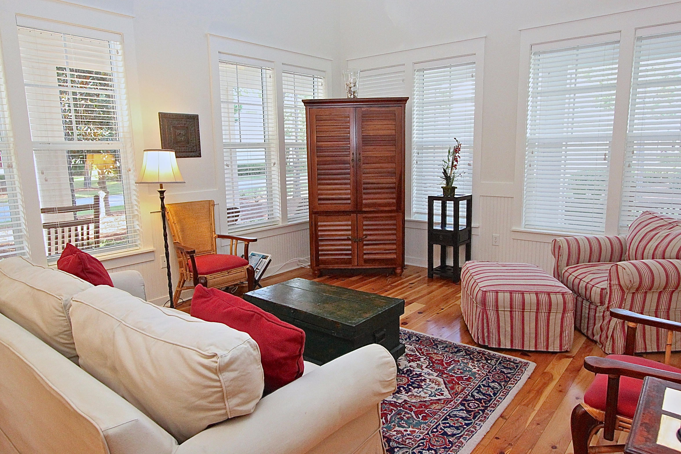 LAUREL GROVE - Residential