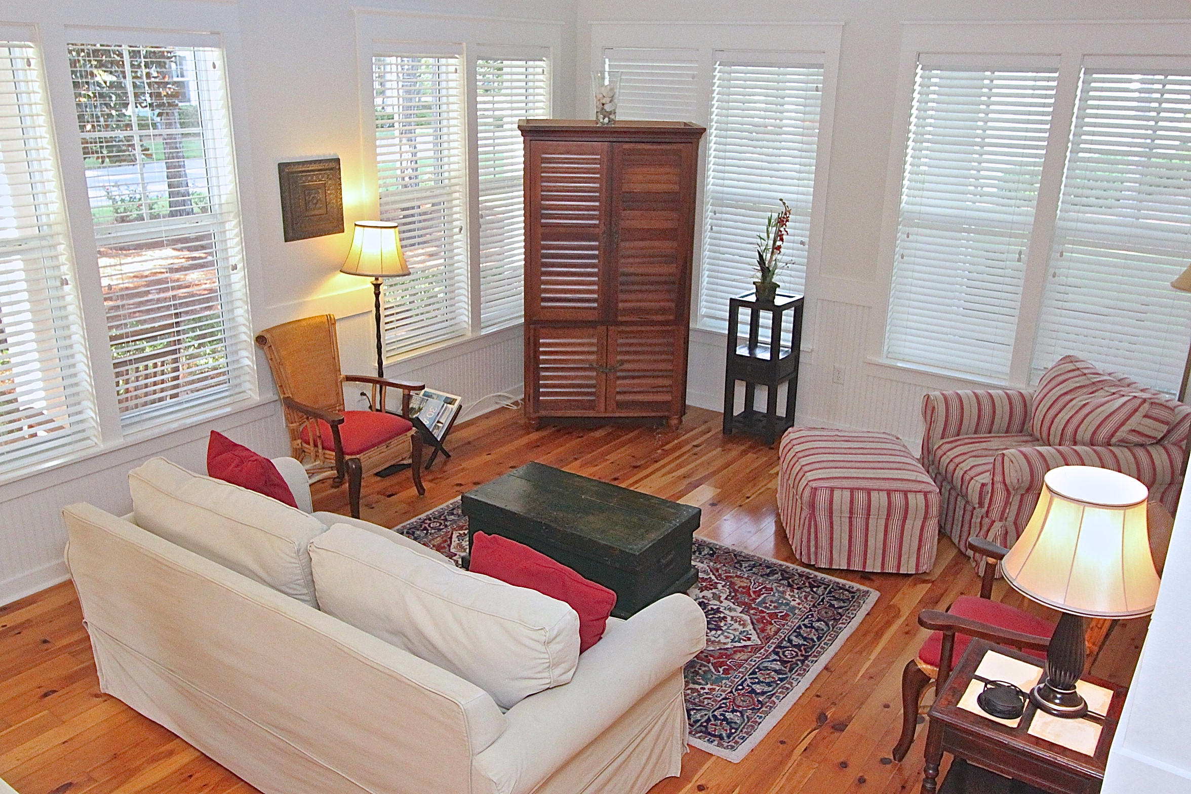 LAUREL GROVE - Residential