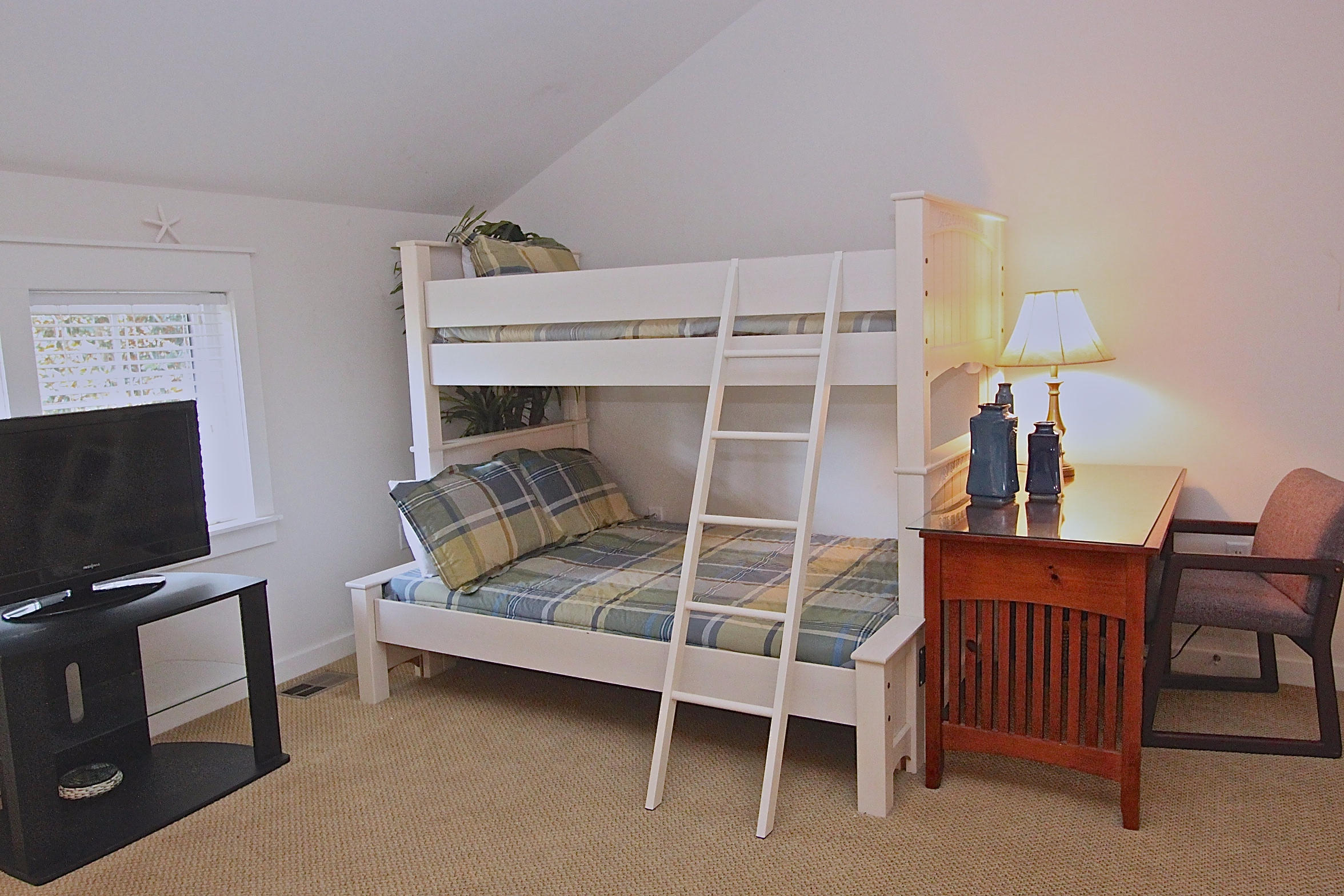 LAUREL GROVE - Residential