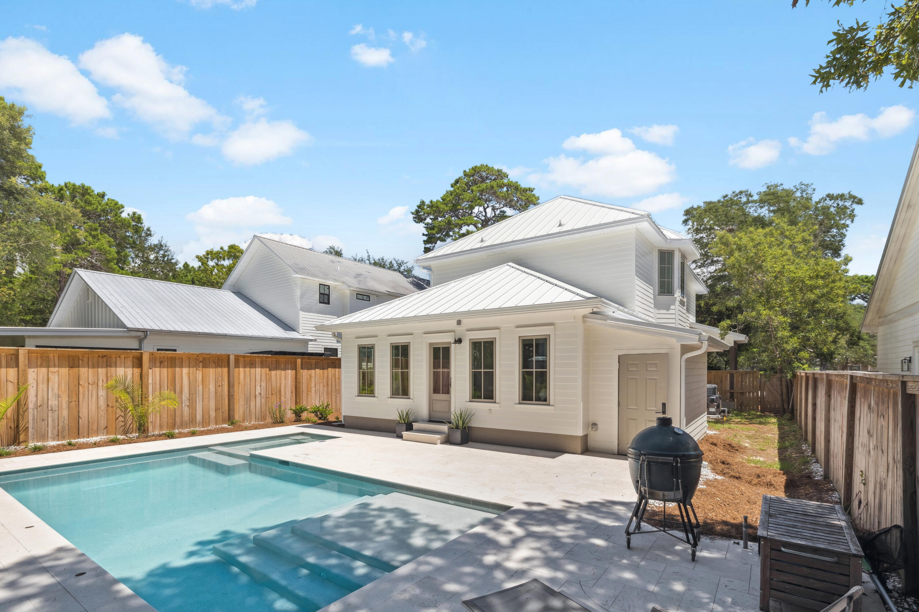 WHITES GULFVIEW ESTATES 2ND ADDN - Residential