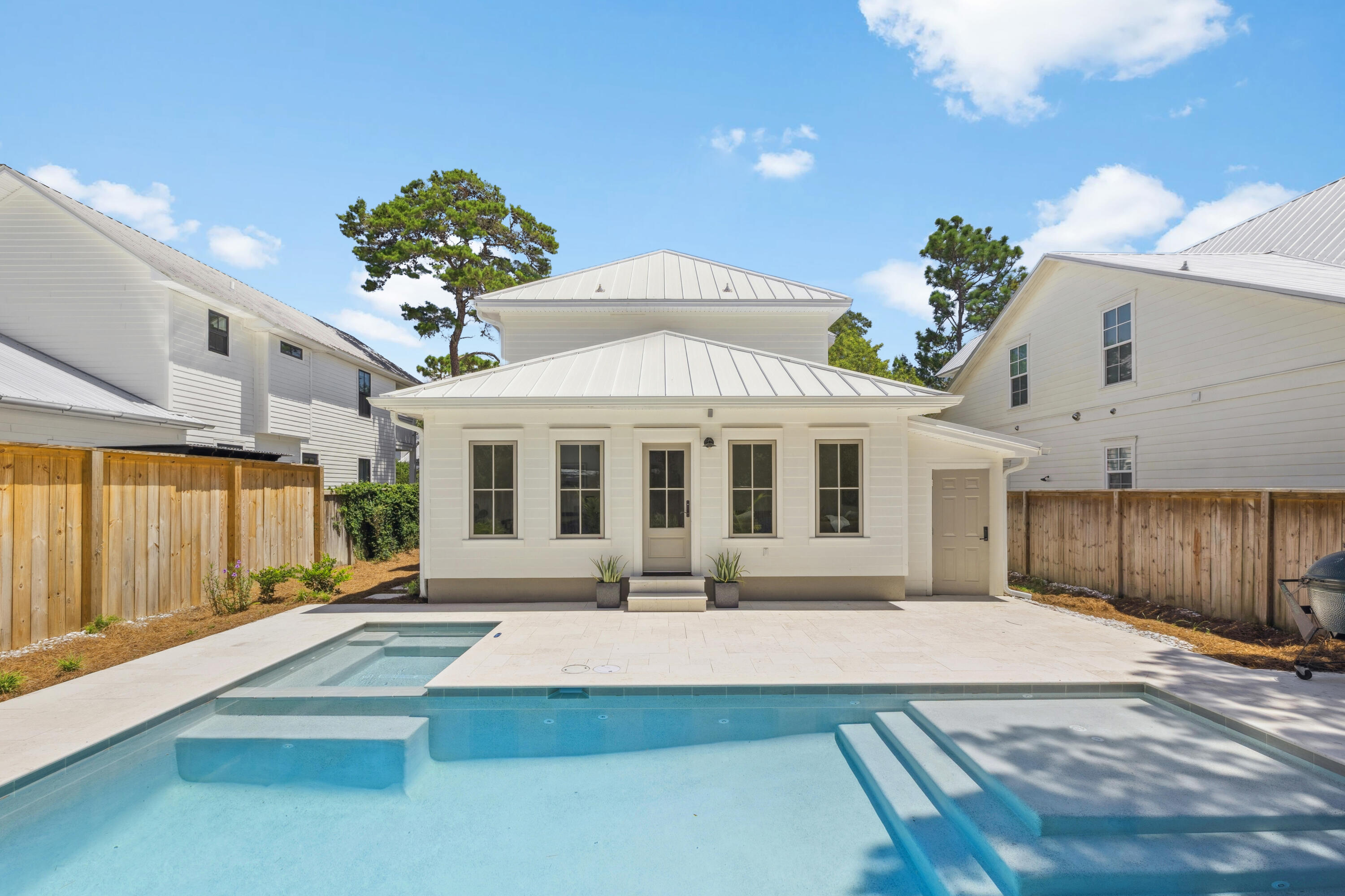 WHITES GULFVIEW ESTATES 2ND ADDN - Residential